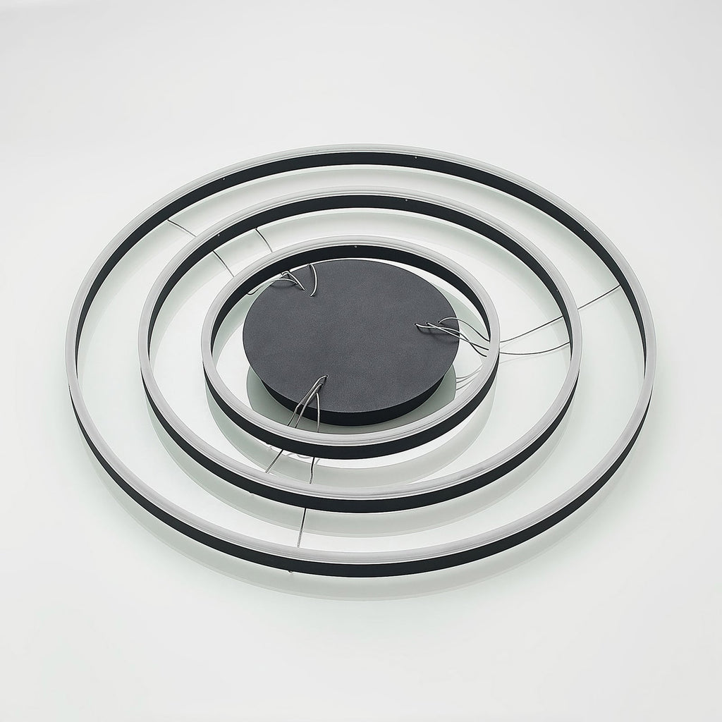 LED pendellampe Albiona 3 ringer dimbar svart fra vinkel