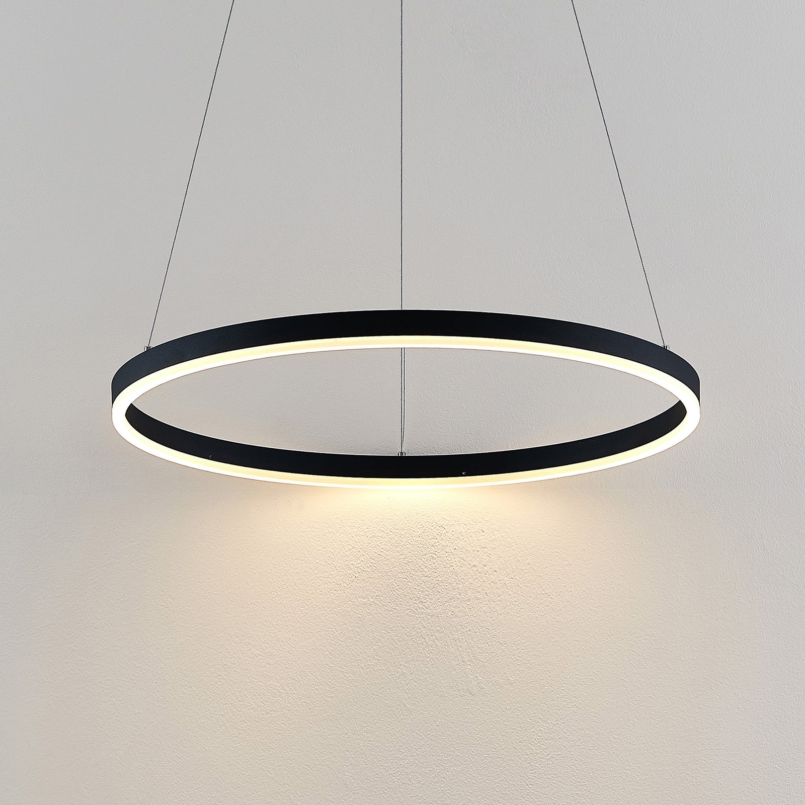 LED pendellampe Albiona ringformet svart opphengsdeler