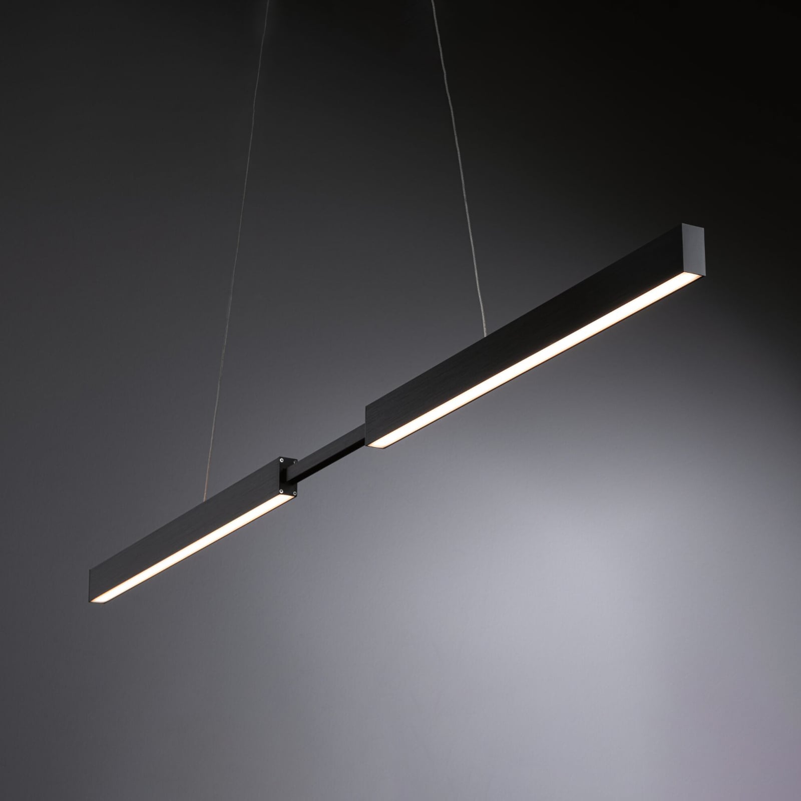 LED pendellampe Aptare dimbar ZigBee svart 180 cm med fjernkontroll