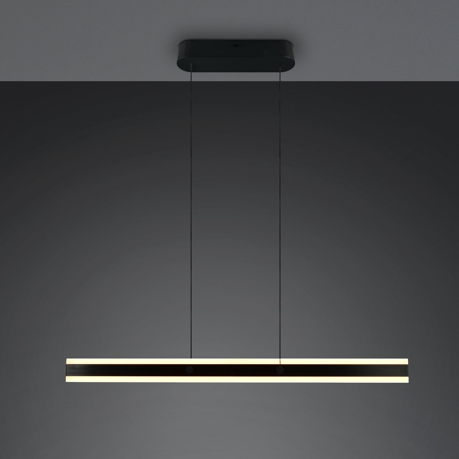 Nærbilde av LED pendellampe Arcola svart 115 cm CCT dimbar 2-lys