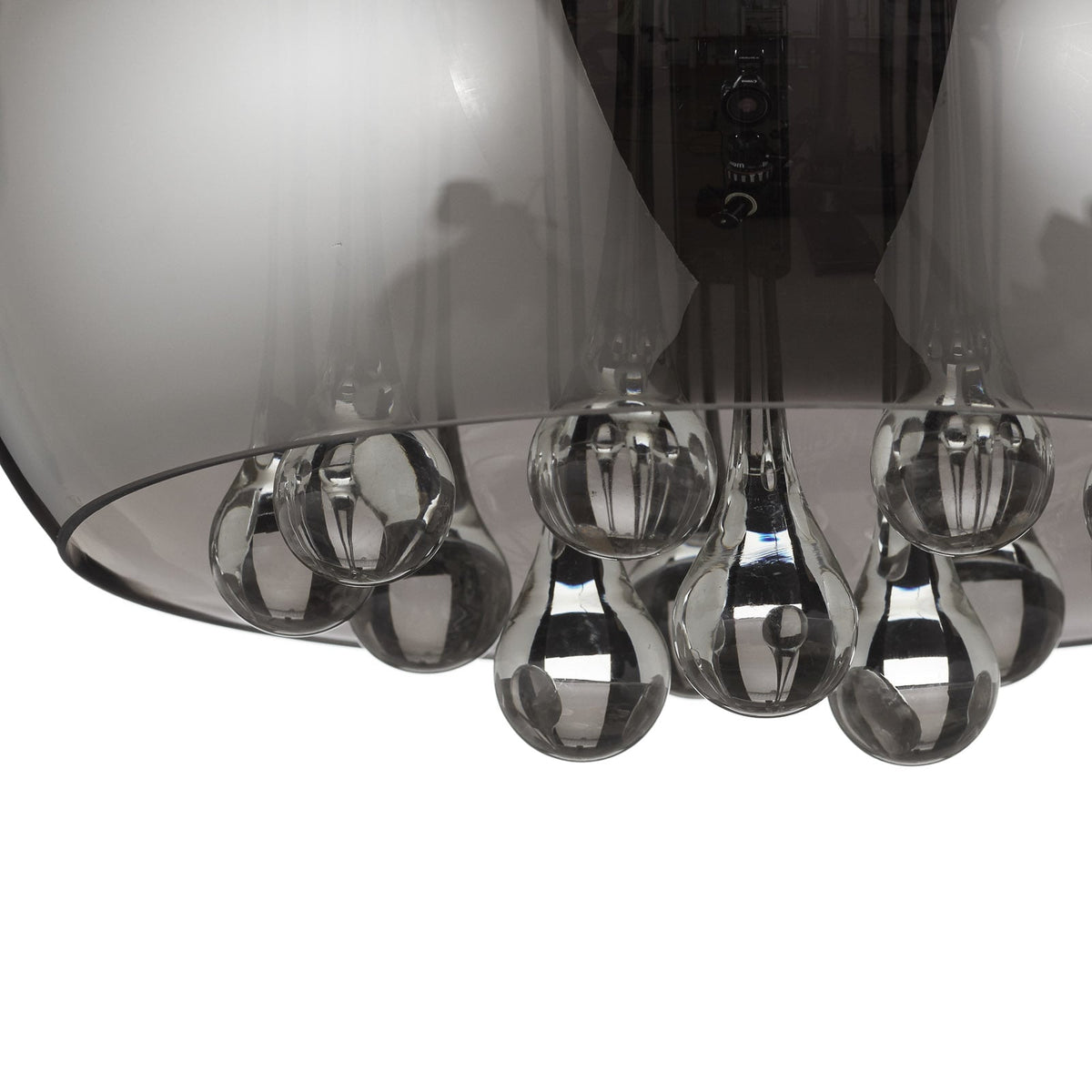 LED pendellampe Argos med krystalldråper nærbilde av glassfinish