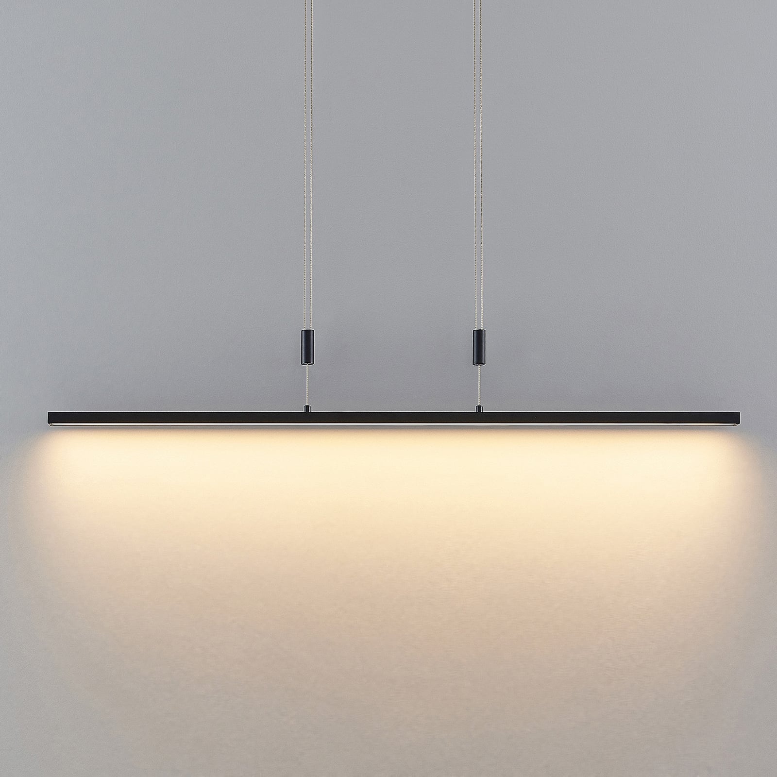 LED pendellampe Arneja svart 120 cm dimbar CCT sideprofil