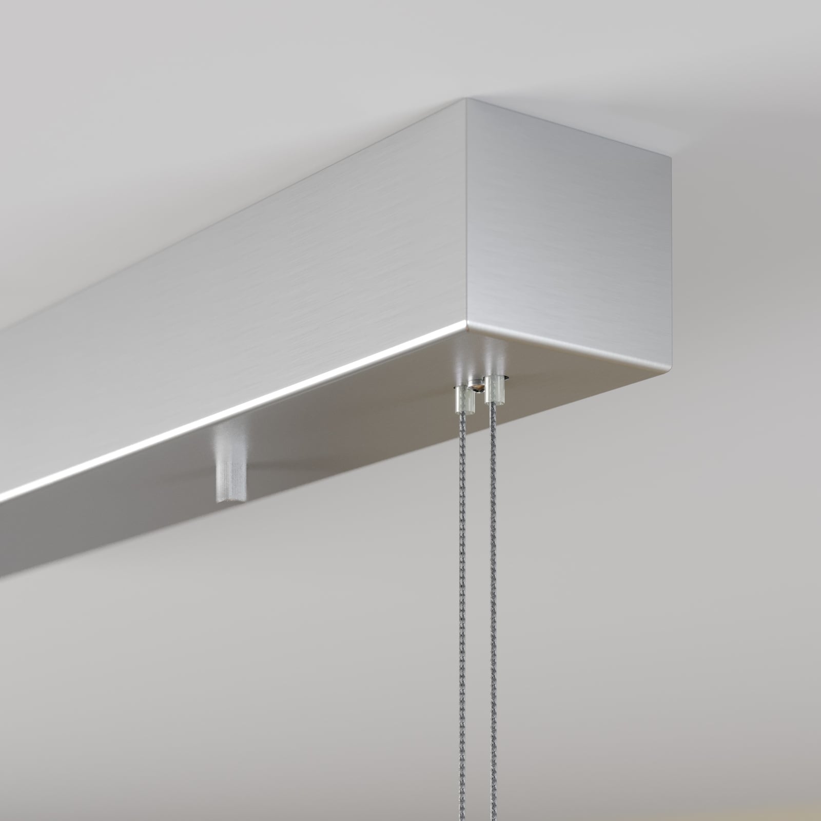 LED pendellampe Arnik dimbar matt nikkel 140 cm 30W montert i stue