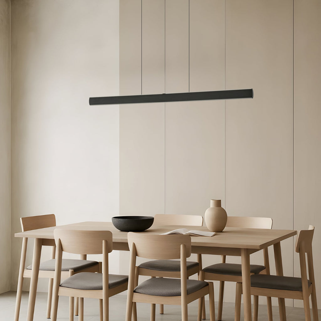 LED pendellampe Arvon svart 117 cm montert i rom