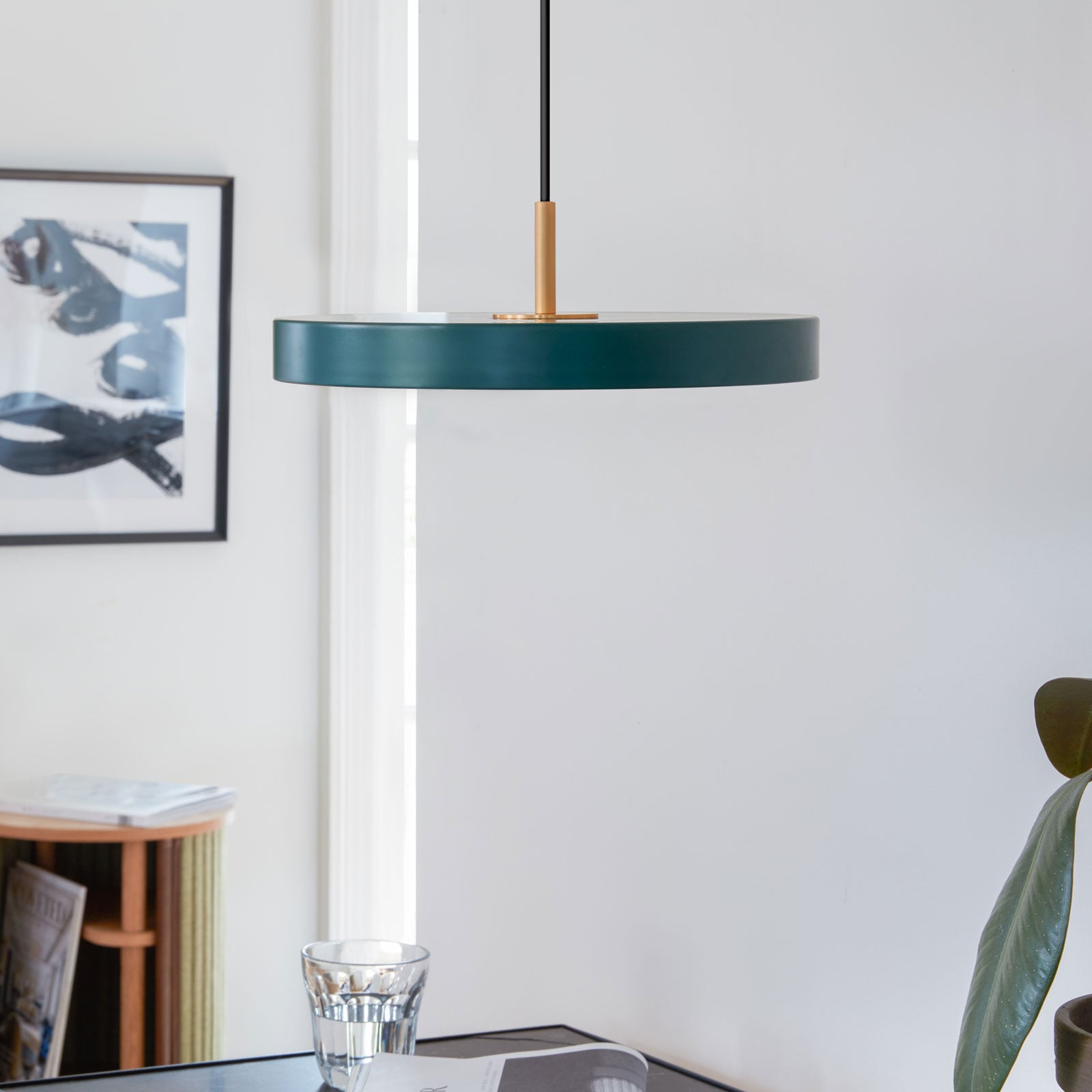 LED pendellampe Asteria Medium grønn/messing Ø43 cm bakside
