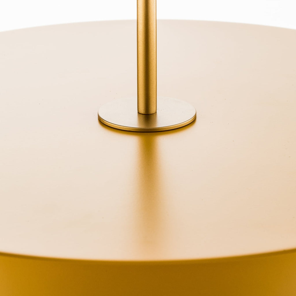 LED pendellampe Asteria Medium gul/messing dimbar Ø43 cm fra siden
