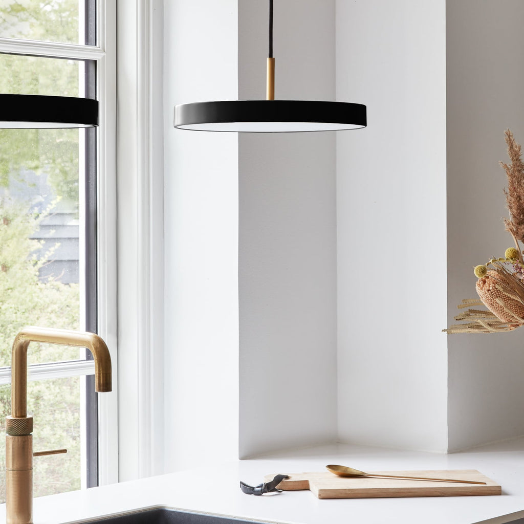 LED pendellampe Asteria mini dimbar svart Ø31 cm forfra