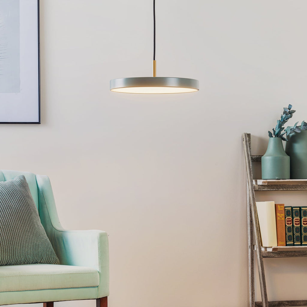 LED pendellampe Asteria Mini lysegrønn/messing bakside