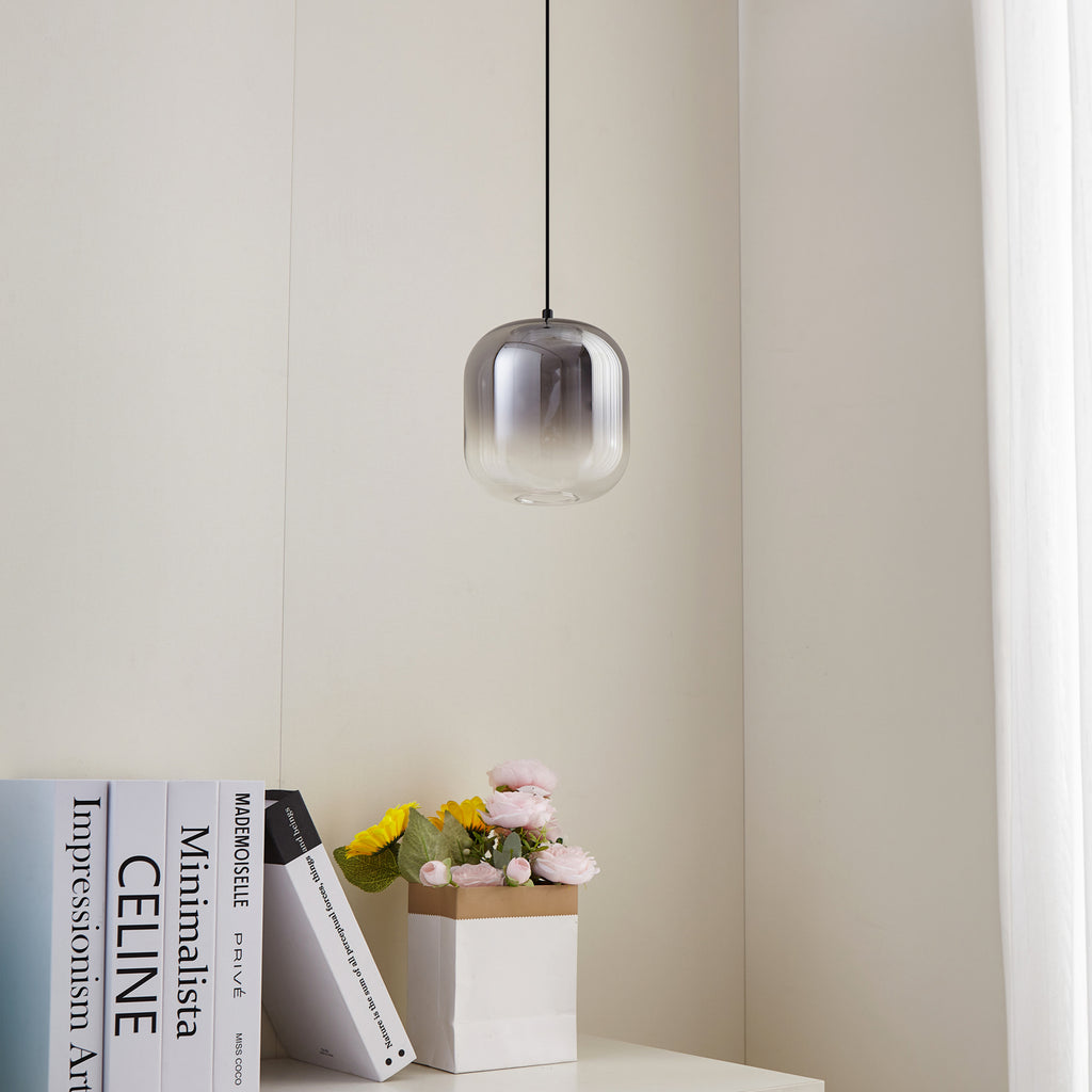 LED pendellampe Avelina røykgrå glass detalj av glass