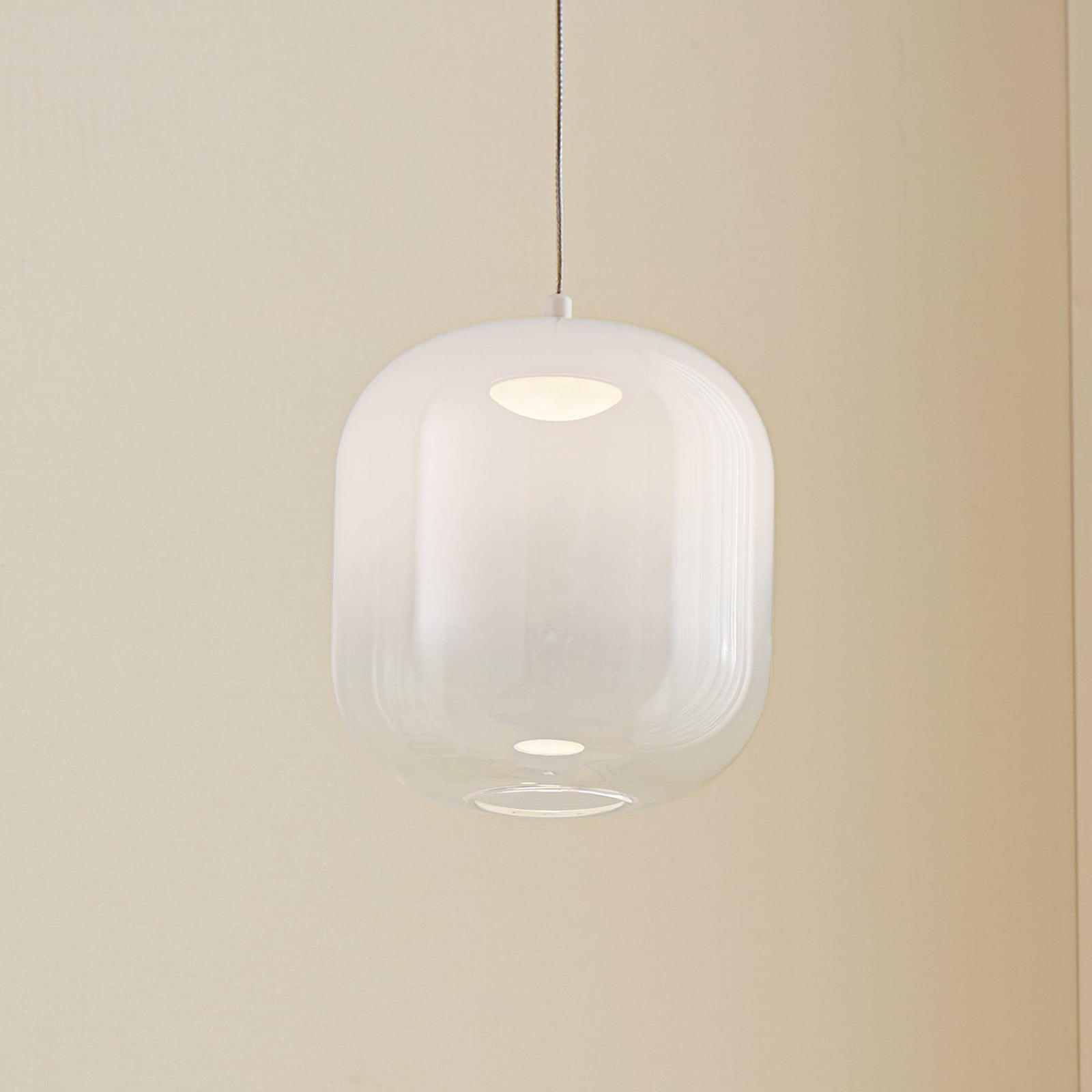 LED pendellampe Avelina glassmetall Ø14 cm varmhvit forfra