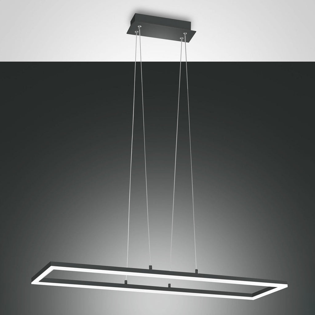 LED pendellampe Bard detalj av metallramme og methacrylat
