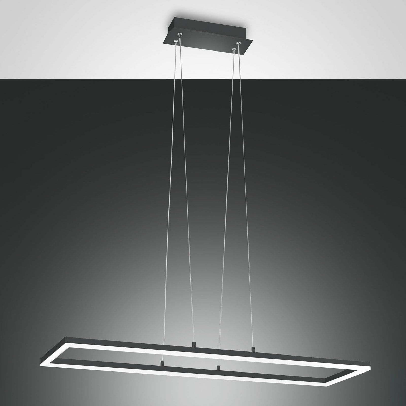 LED pendellampe Bard detalj av metallramme og methacrylat