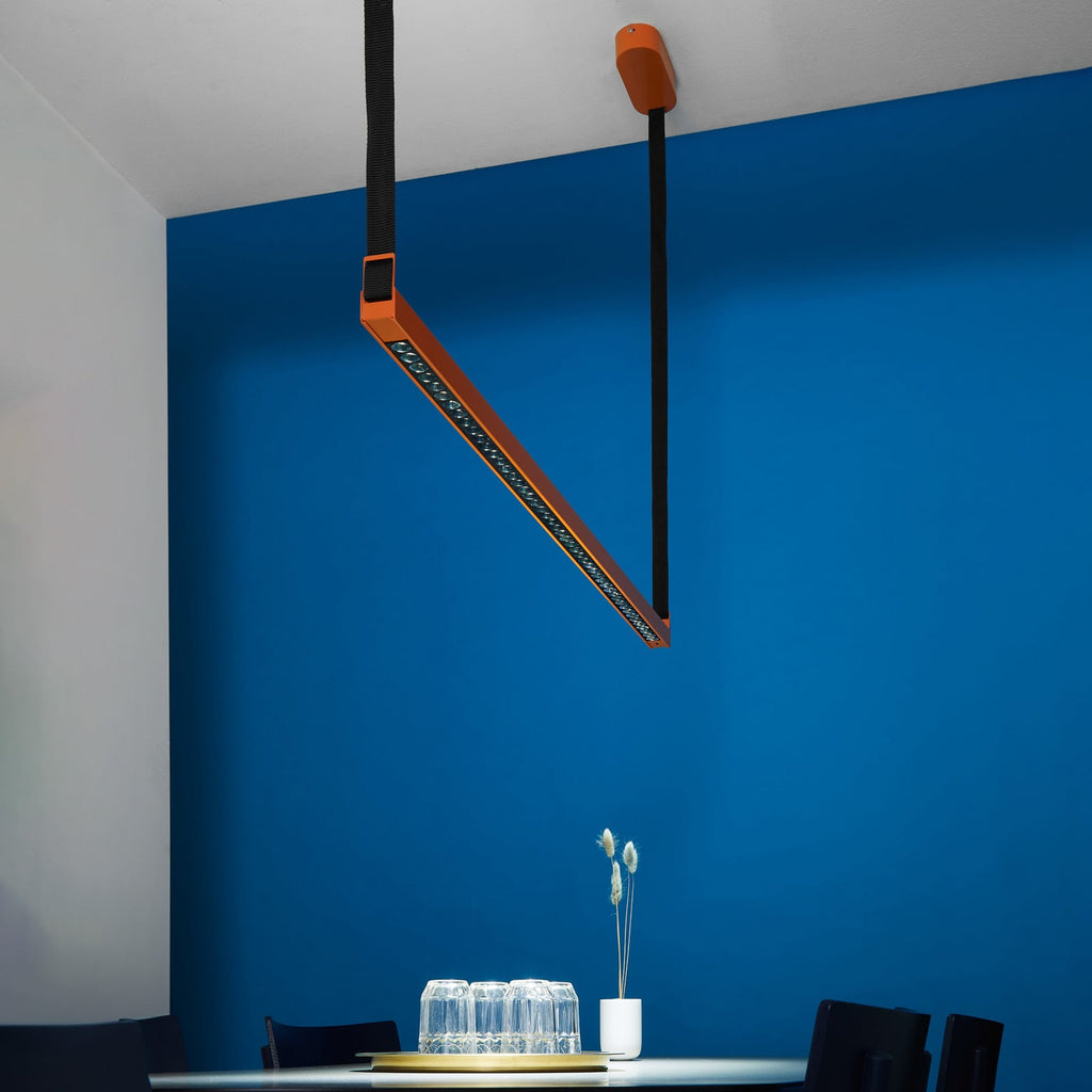 LED pendellampe Belto orange aluminium 130 cm detalj av aluminiumprofil