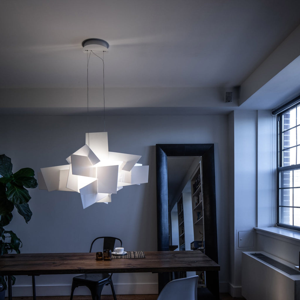 Detalj av LED pendellampe Big Bang dimbar hvit Ø96 cm Foscarini