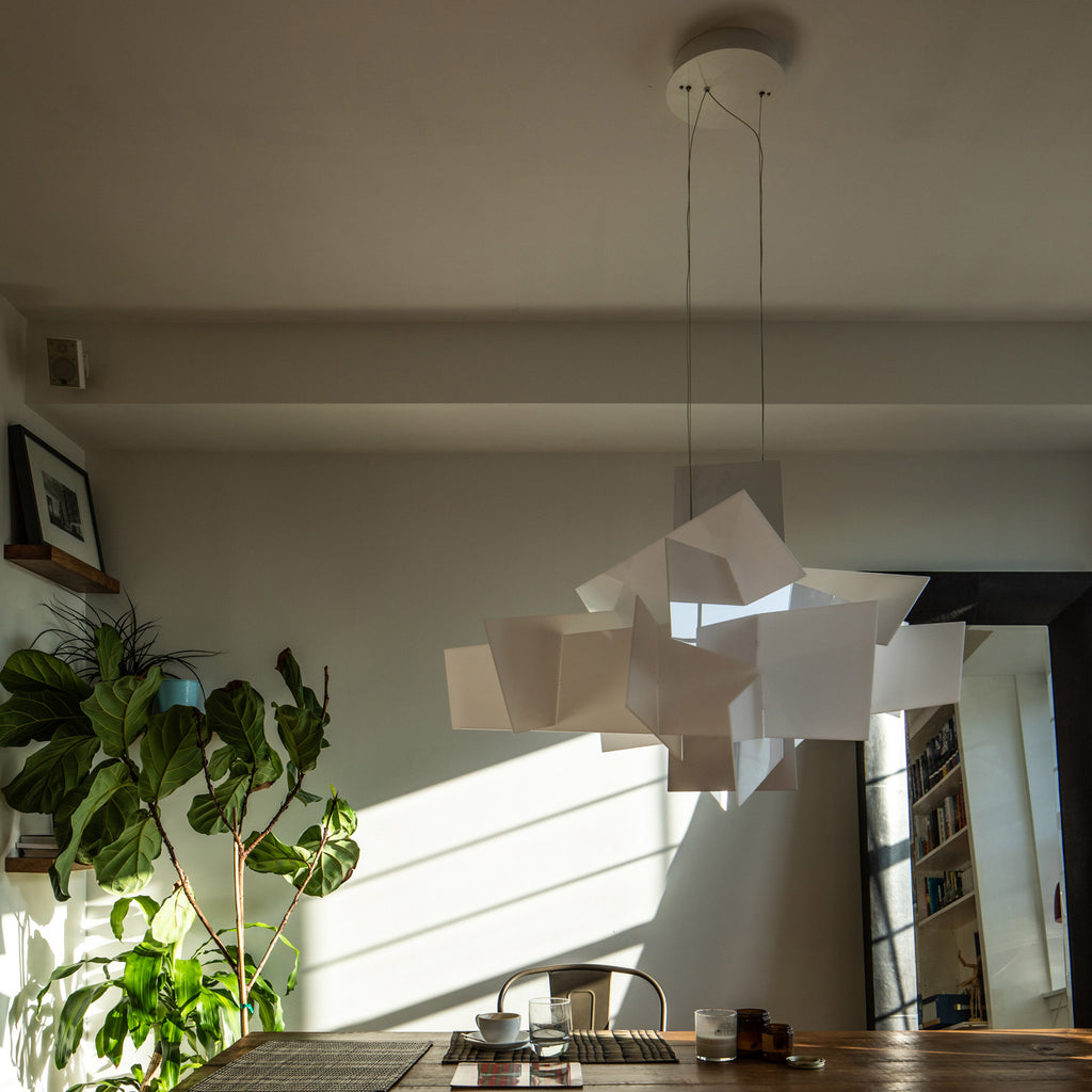 Nærbilde av LED pendellampe Big Bang dimbar hvit Ø130 cm