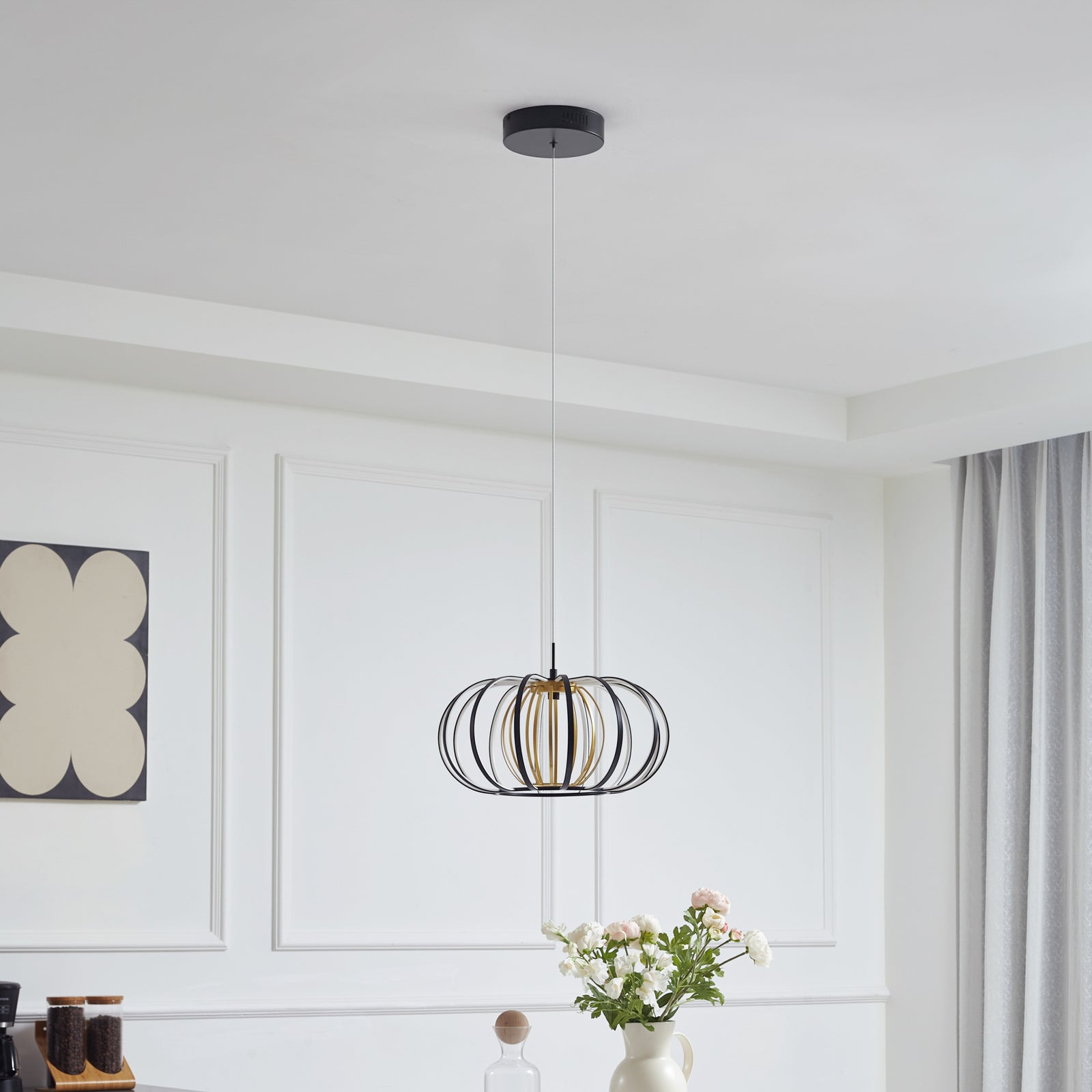 LED pendellampe Birger svart/gull detalj av design