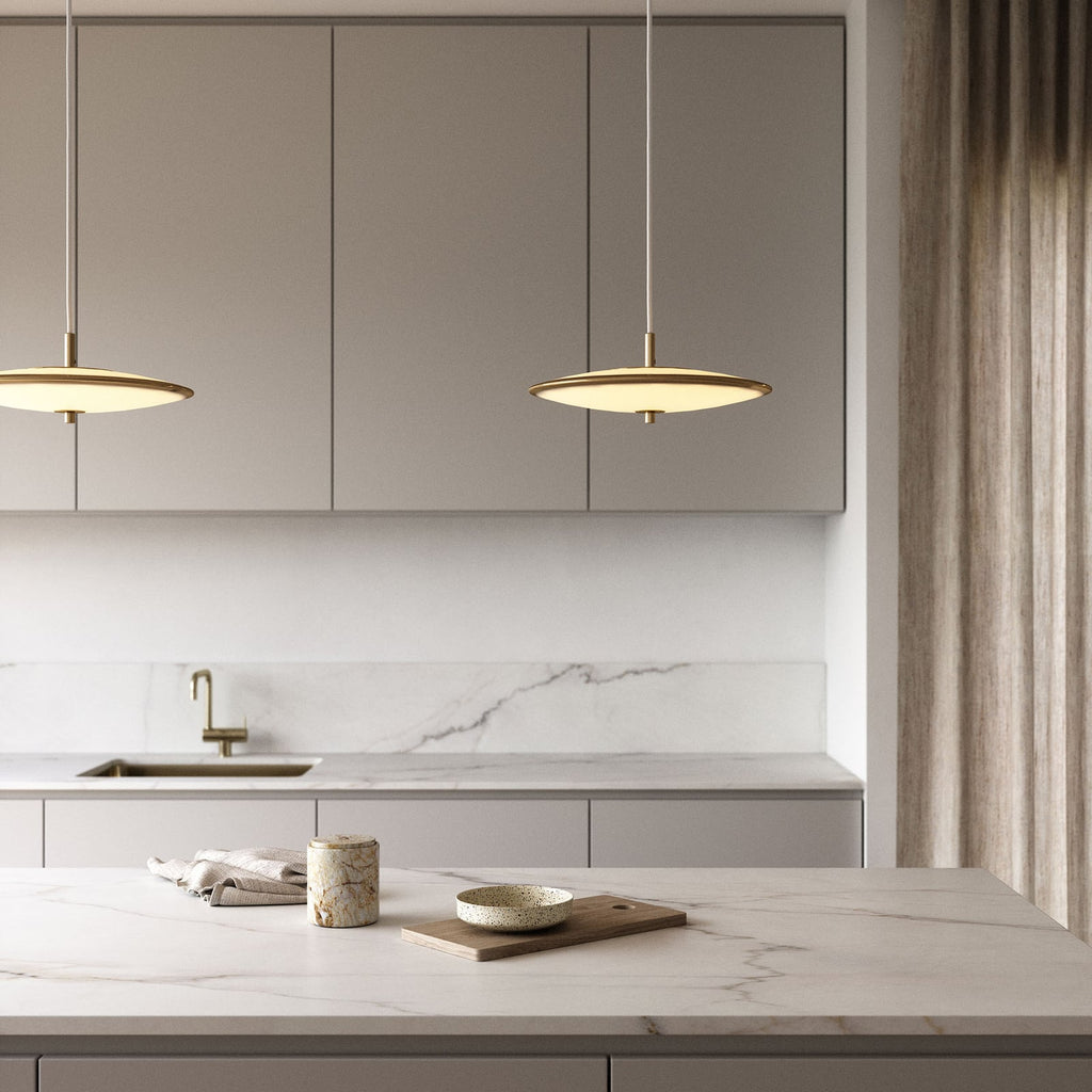 LED pendellampe Blanche dimbar messing/hvit Ø32 cm bakside