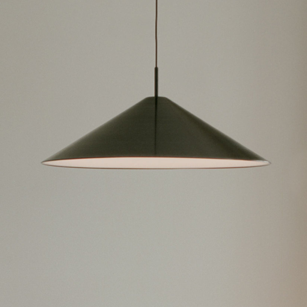 LED pendellampe Brolly dimbar svart aluminium Ø70 cm forfra