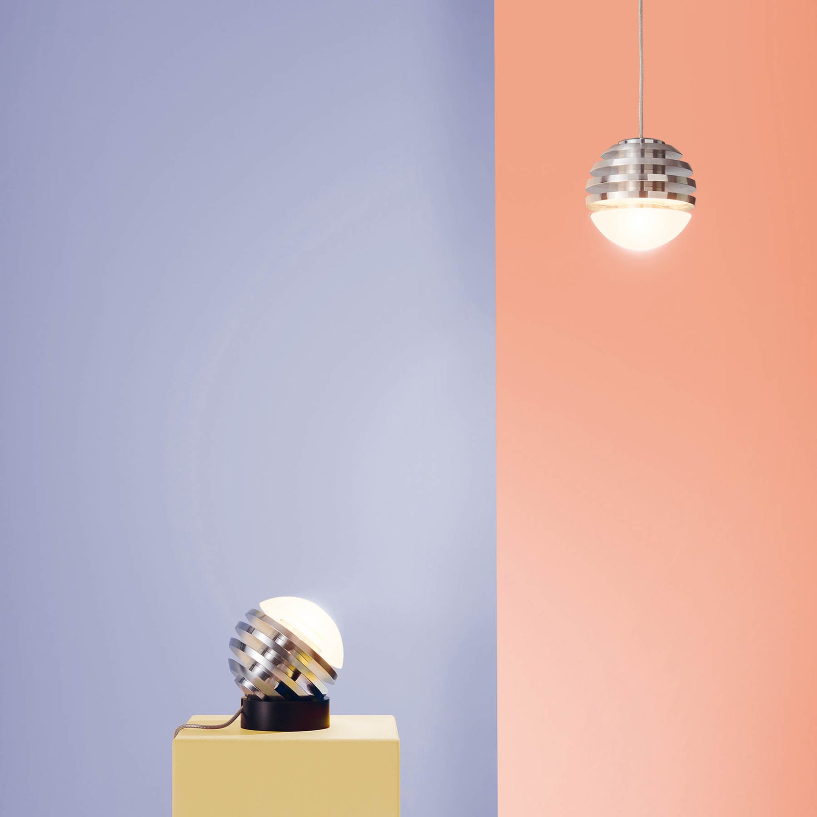 LED pendellampe Bulo Micro dimbar aluminium Ø12,5 cm detalj av touchdimmer