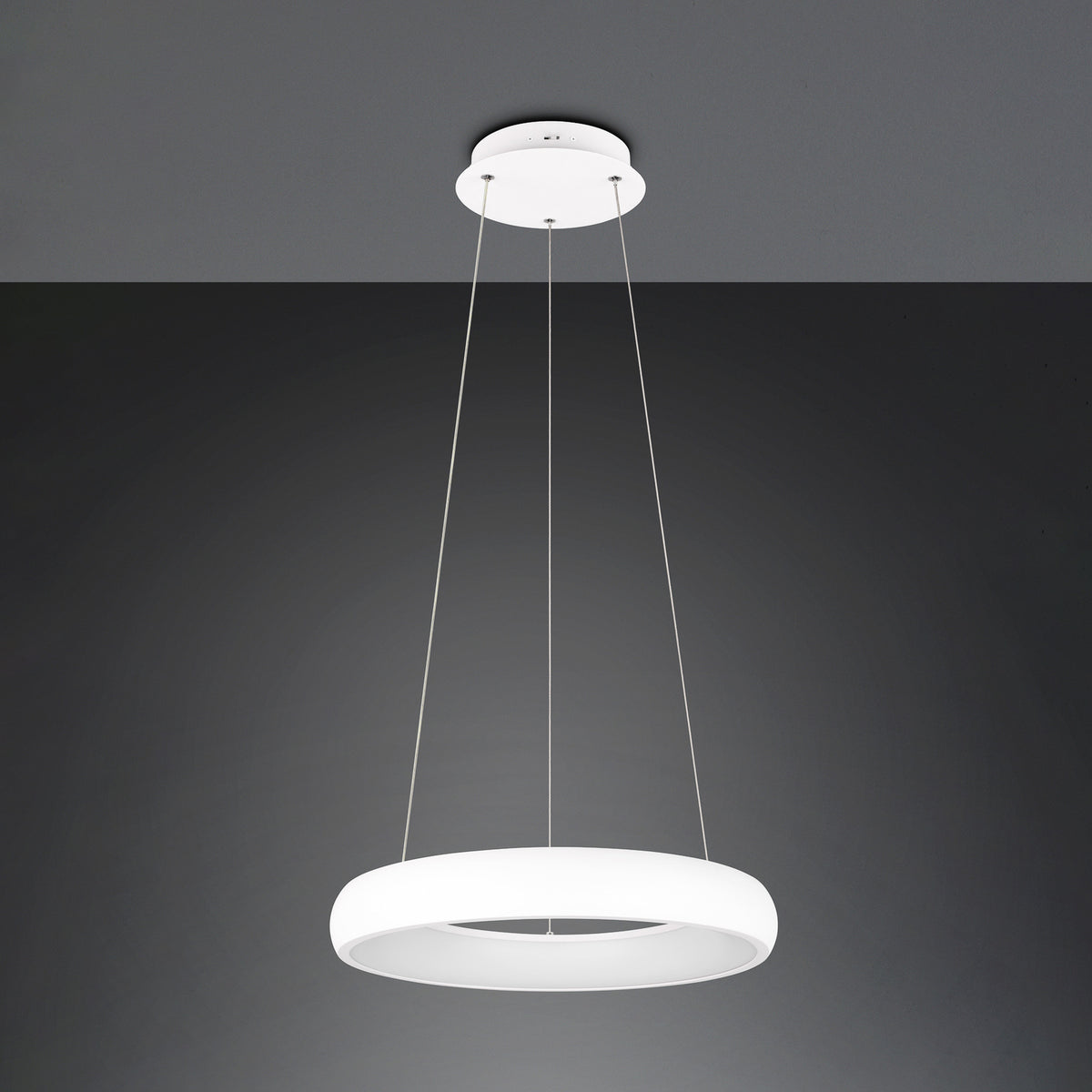 Montert LED pendellampe Cardona ring Ø46,5 cm dimbar CCT hvit matt i rom
