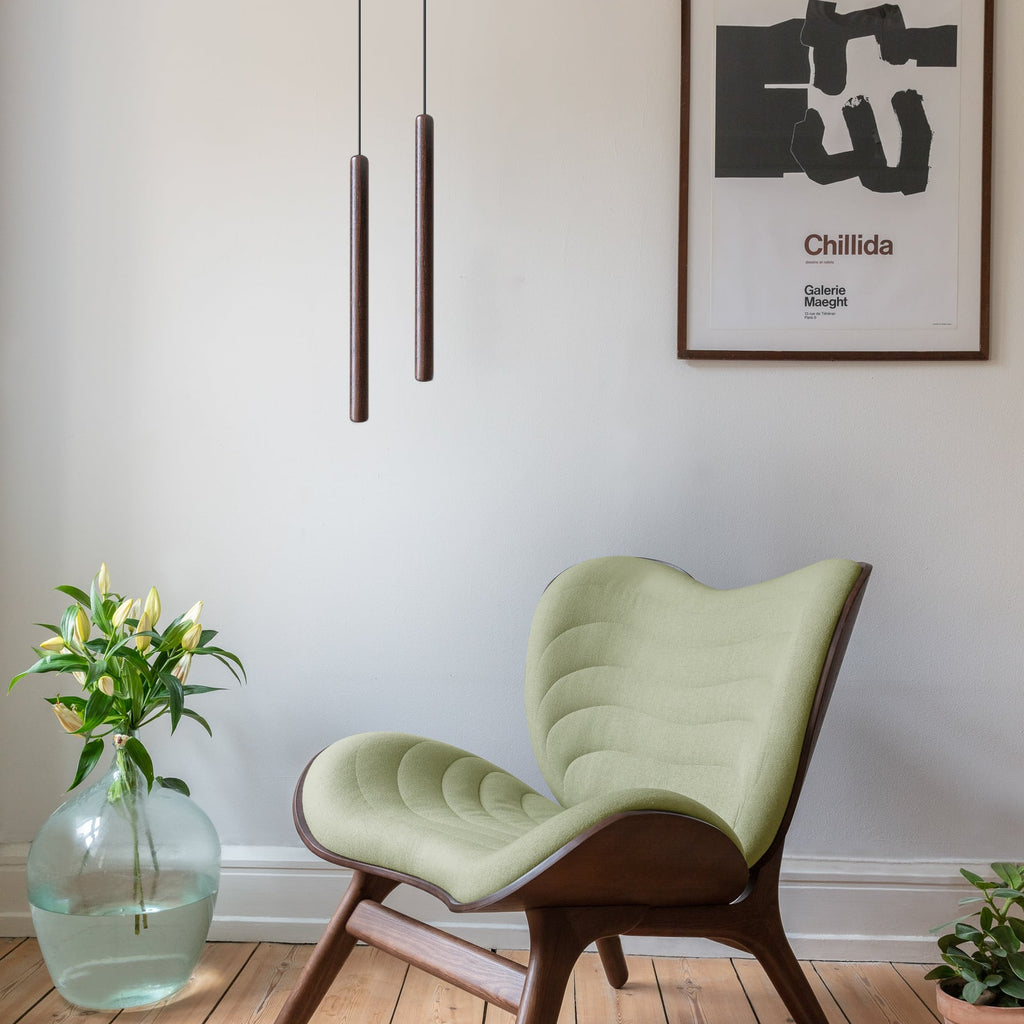 LED pendellampe Chimes Tall mørk eik fra siden