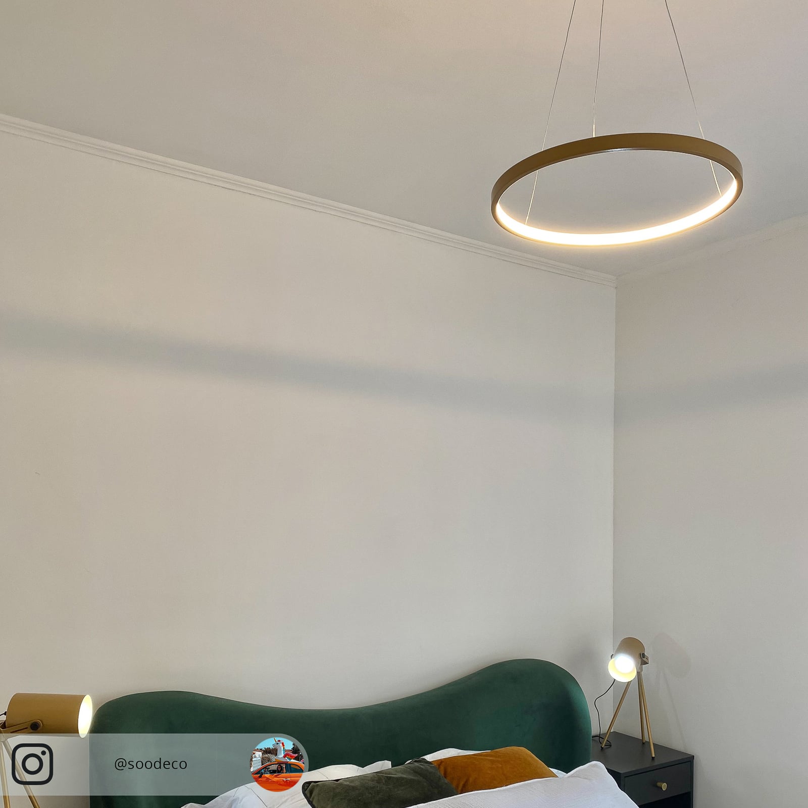 LED pendellampe Circle gull metall Ø39 cm detalj nærbilde