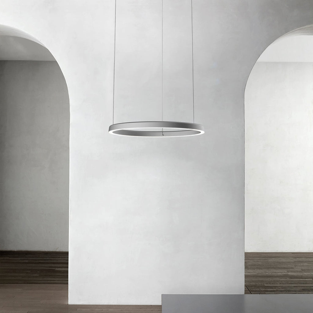 LED pendellampe Compendium Circle dimbar Ø72 cm montert i rom