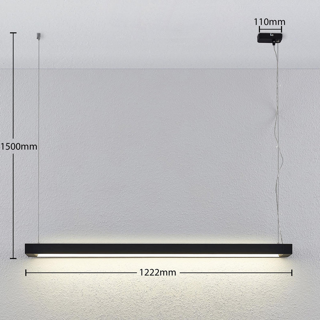 LED pendellampe Cuna svart aluminium 122 cm med lys på