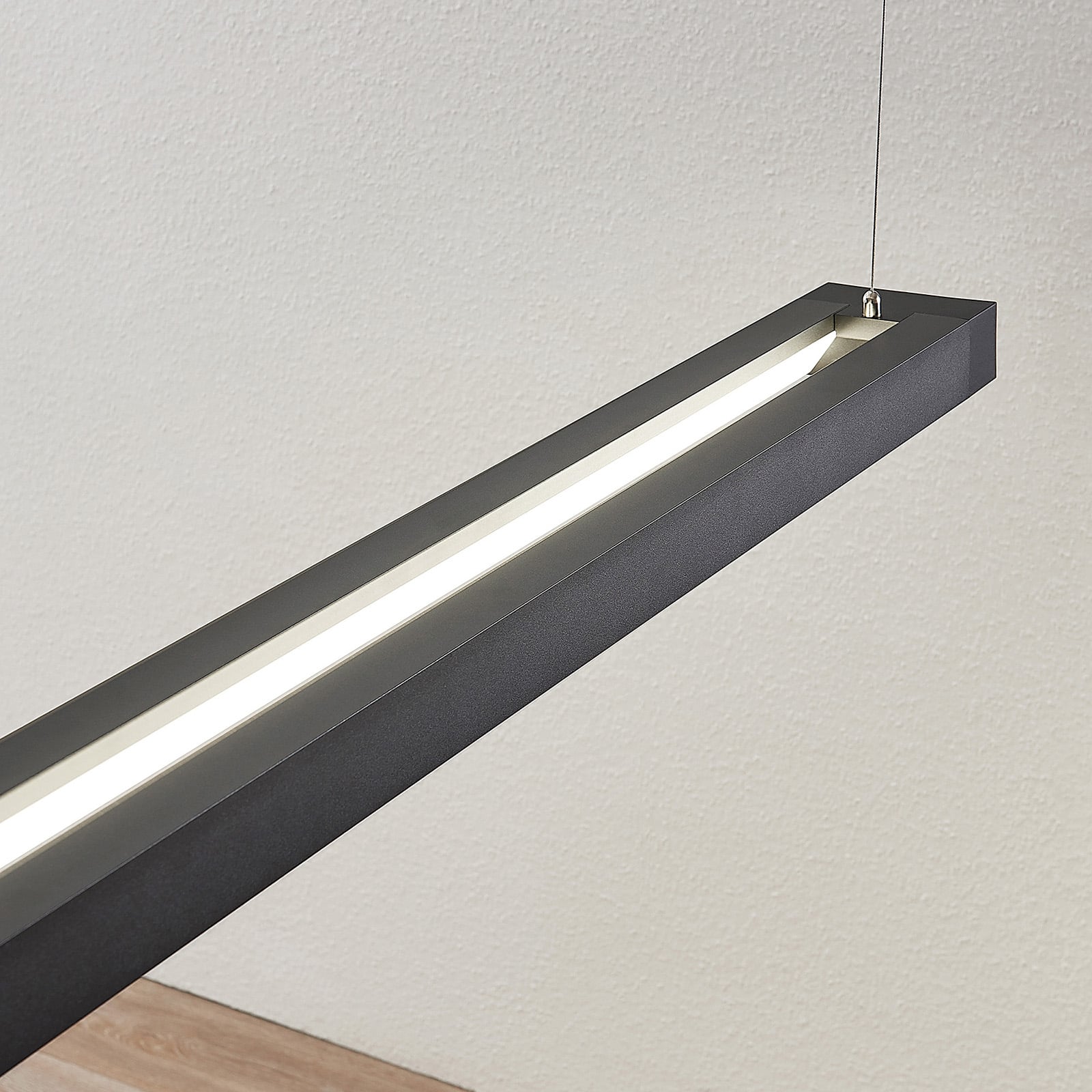 LED pendellampe Cuna svart aluminium 92 cm oppheng