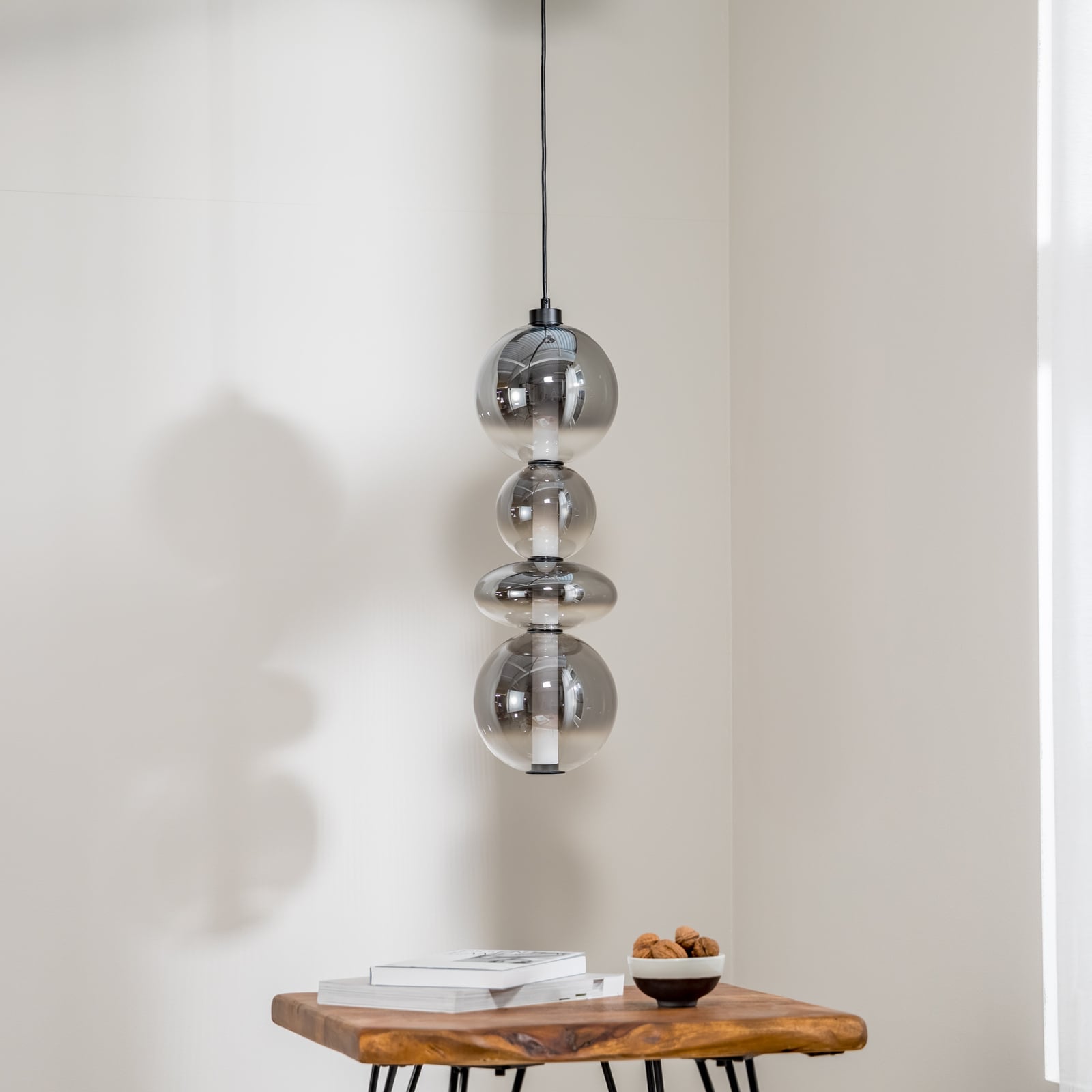 LED pendellampe Daphne glass røykgrå detalj