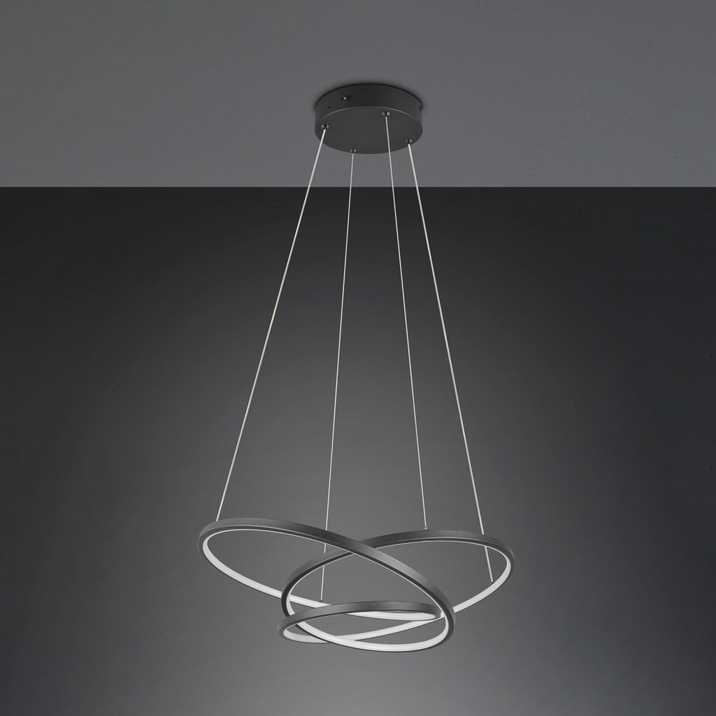 LED pendellampe Darvin metall 64 cm CCT dimbar svart matt montert i rom