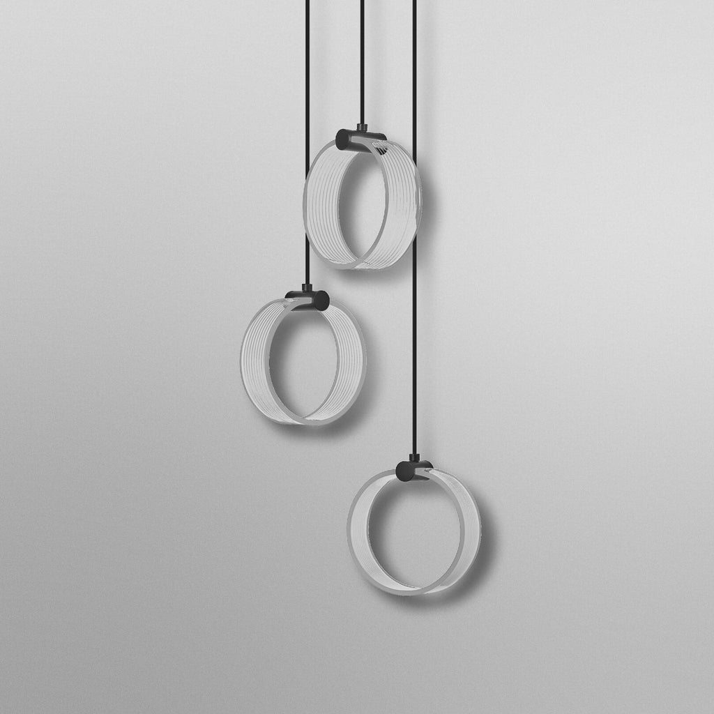 LED pendellampe Decor Circle 3-lys CCT svart Ø30 cm side