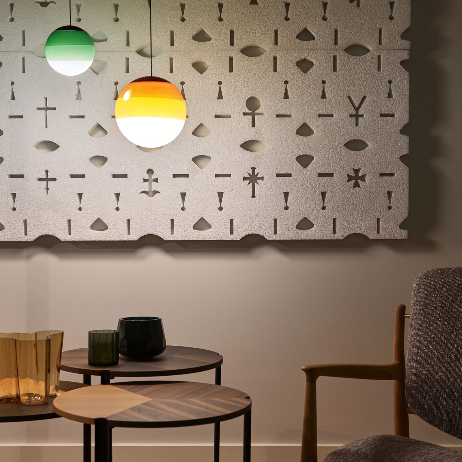 Nærbilde av LED pendellampe Dipping Light glass Ø20 cm dimbar oransje