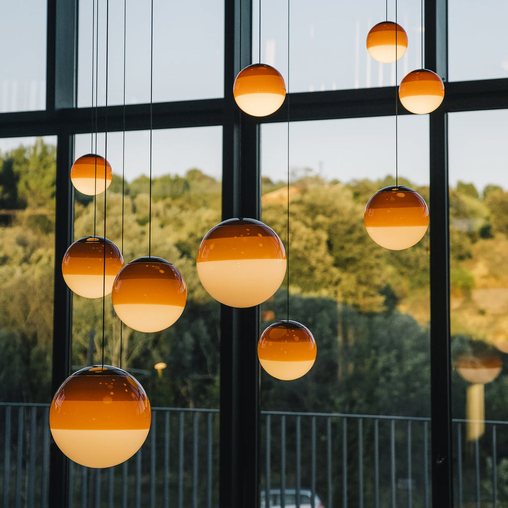 Montert LED pendellampe Dipping Light glass Ø20 cm dimbar oransje i rom