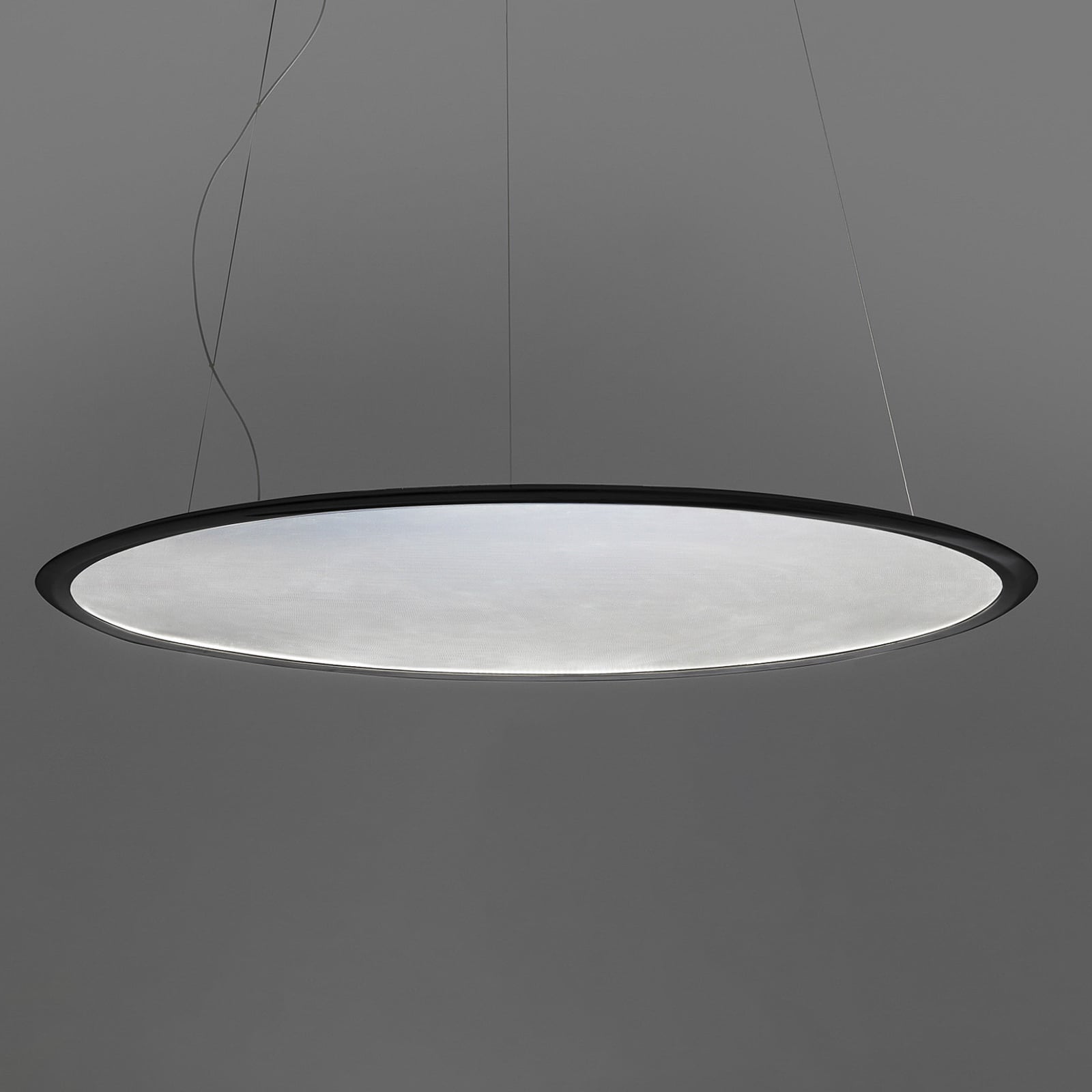 LED pendellampe Discovery horisontal dimbar Ø70 cm svart forfra