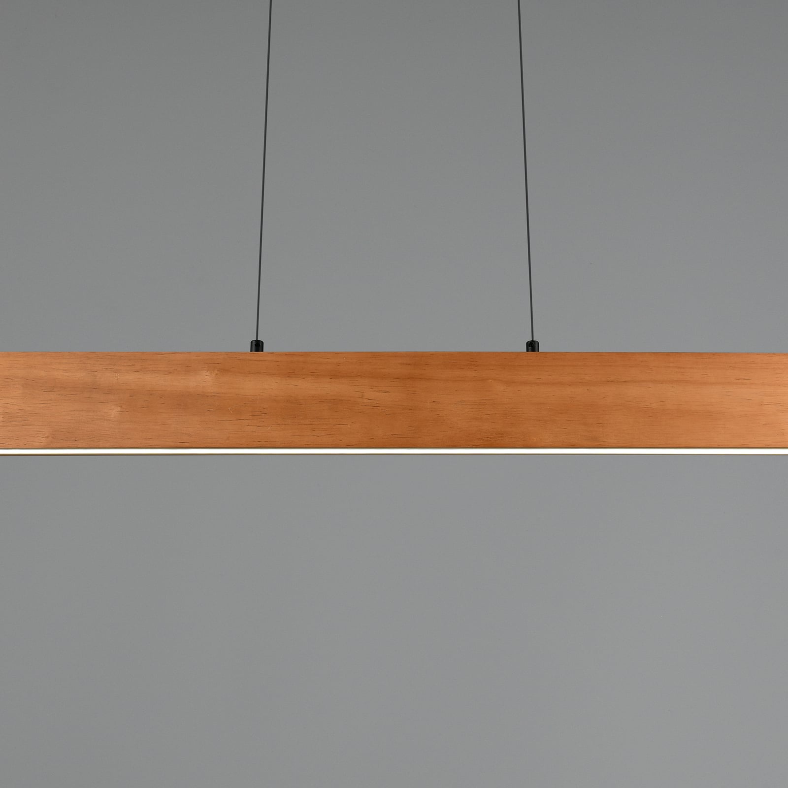 Nærbilde av berøringskontroll på LED pendellampe Edgewood tre dimbar CCT 115 cm