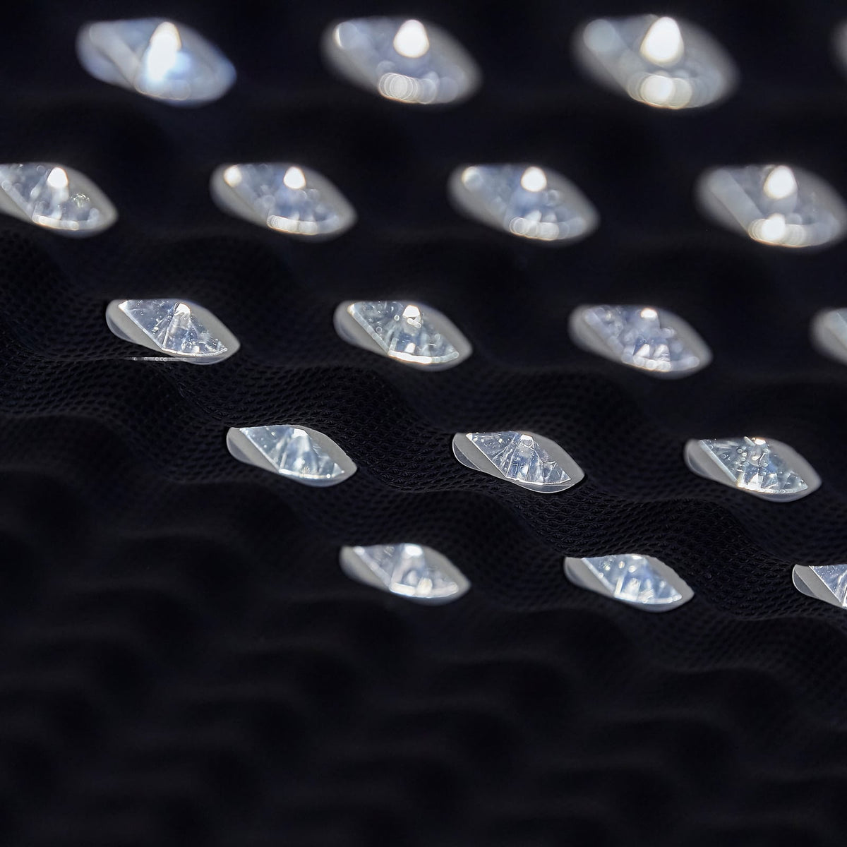 LED pendellampe Eggboard Matrix opp/ned 80 cm dimbar 39W Artemide sideprofil