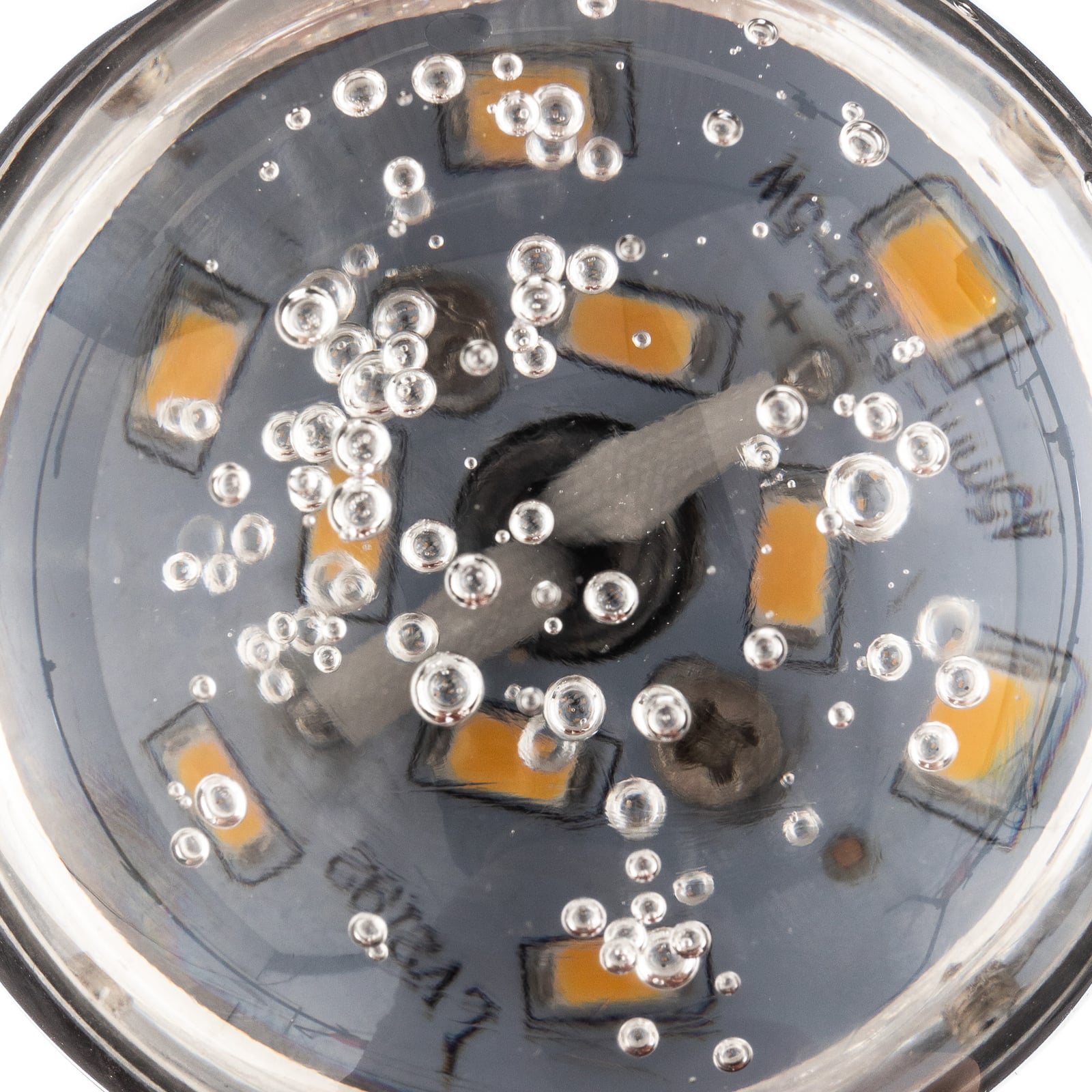 LED pendellampe Elie 1-lys krom/glass Ø10 cm i moderne interiør