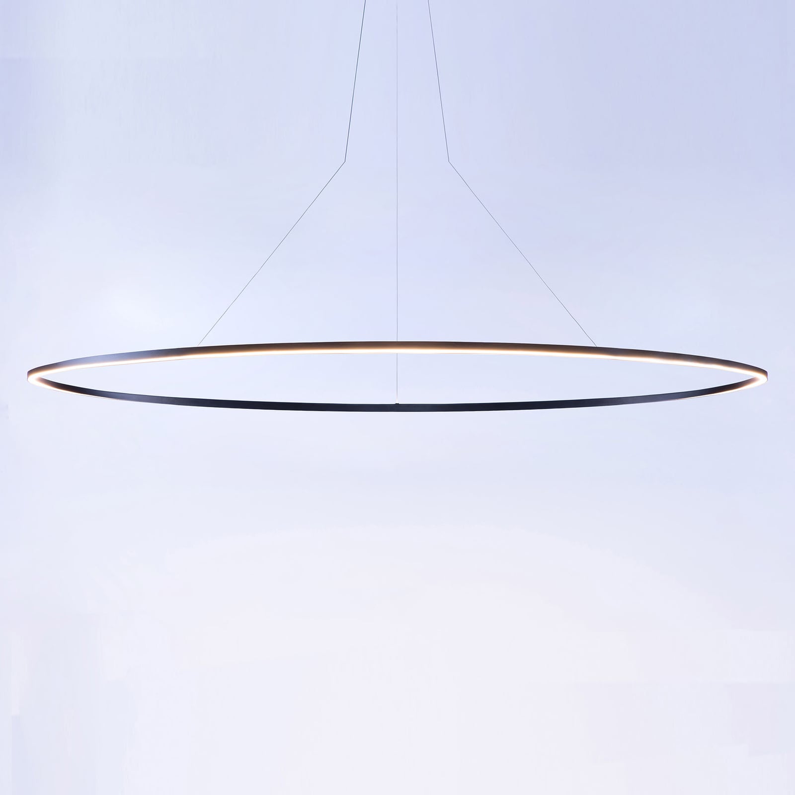 Bakside av LED pendellampe Ellisse Mega dimbar svart