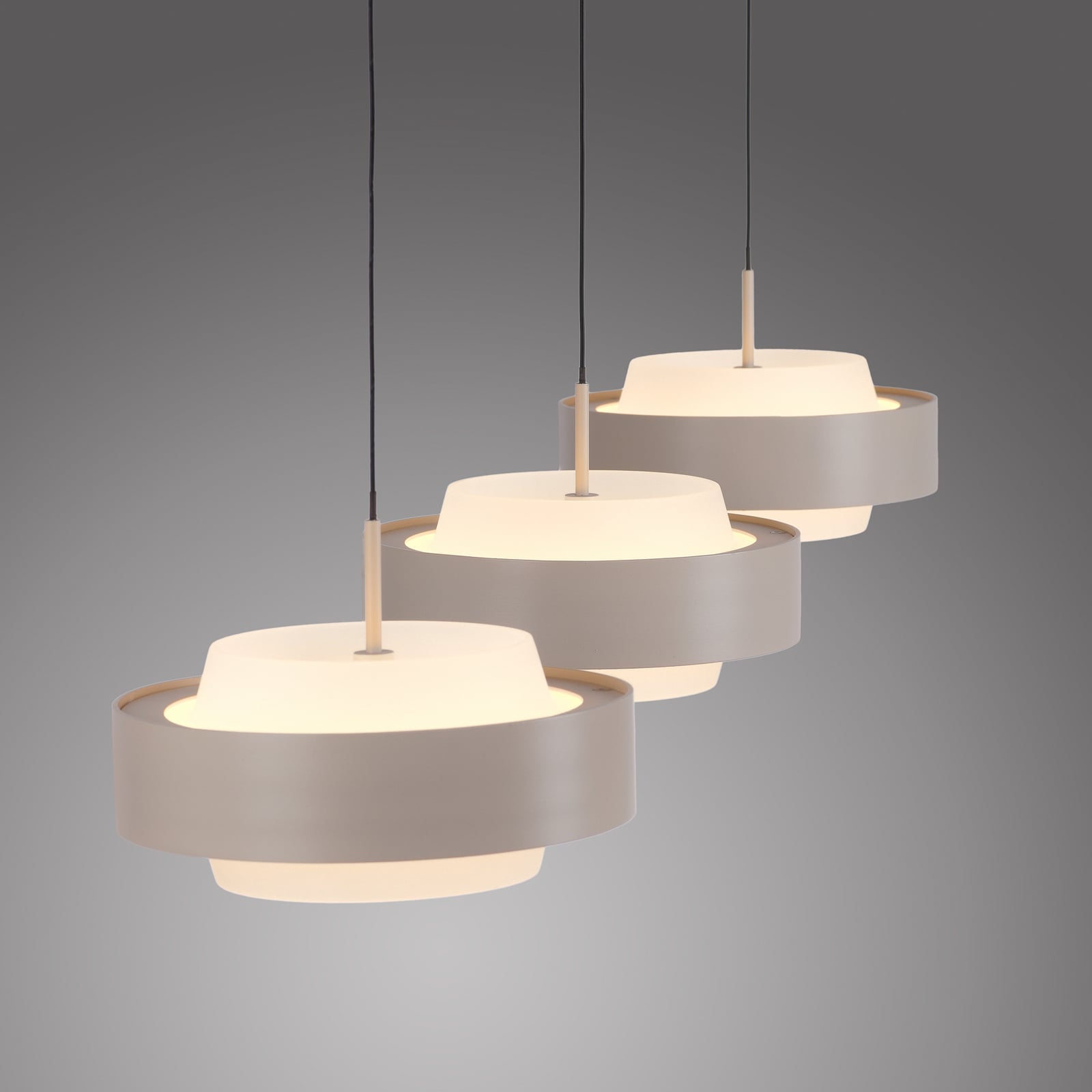 Justerbar høyde på LED pendellampe Elmo 3-lys sandbeige dimbar 3000K