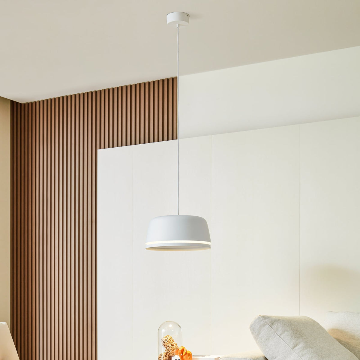 LED pendellampe Faelinor hvit aluminium forfra