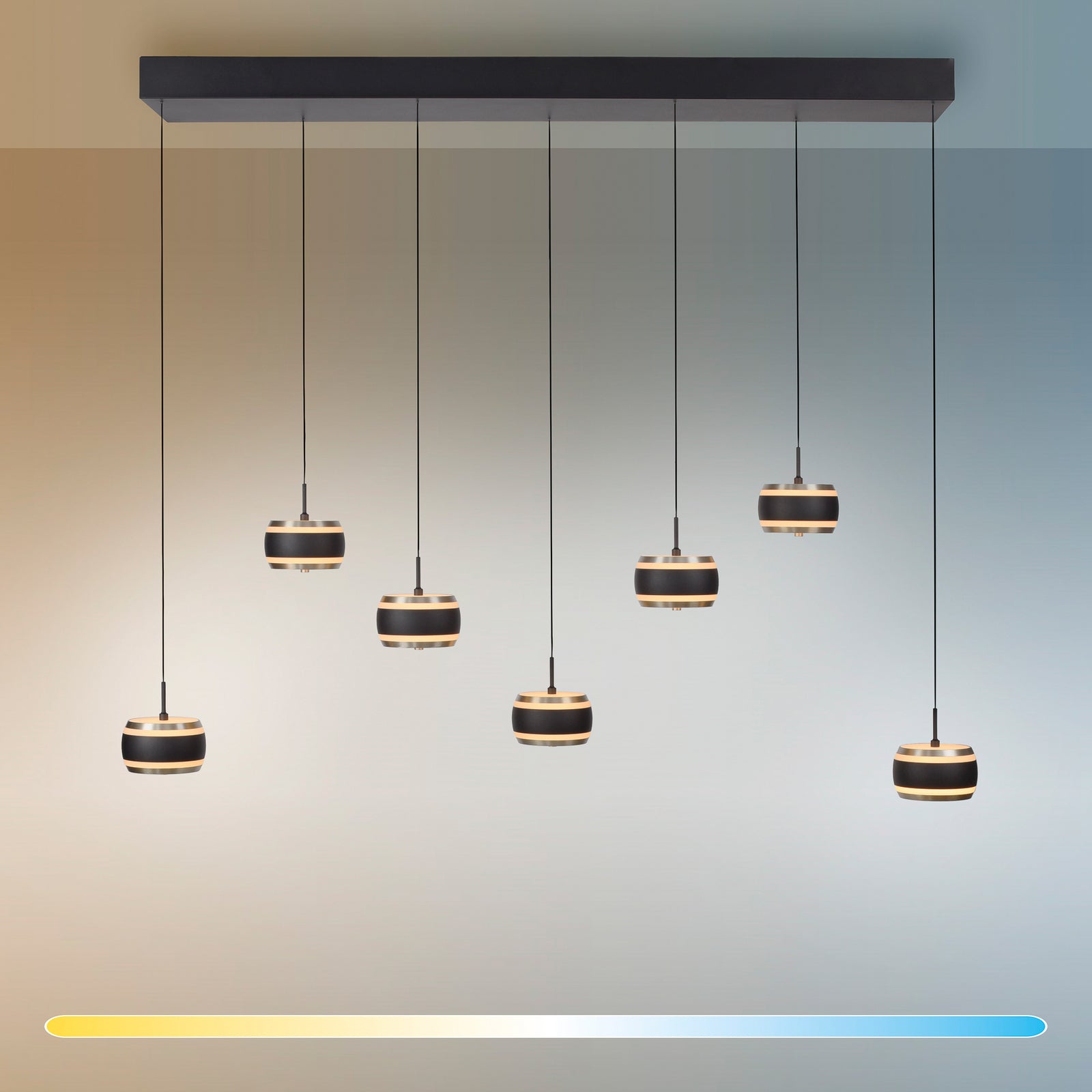 LED pendellampe Falling Rings 7-lys svart CCT dimbar 132 cm fjernkontroll