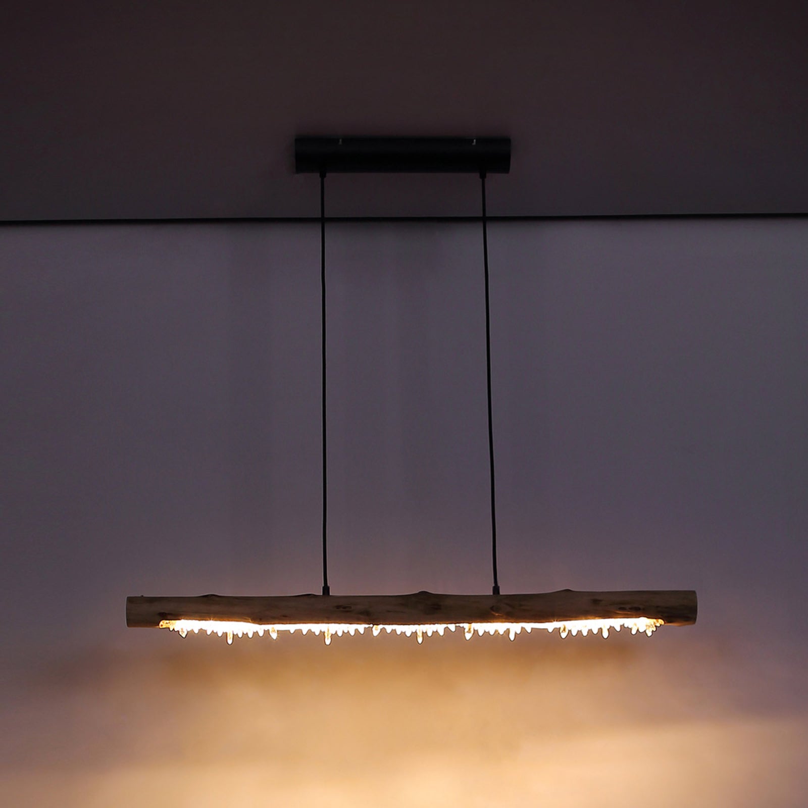 LED pendellampe Felicitas tre/svart 100 cm 15W montert i rom