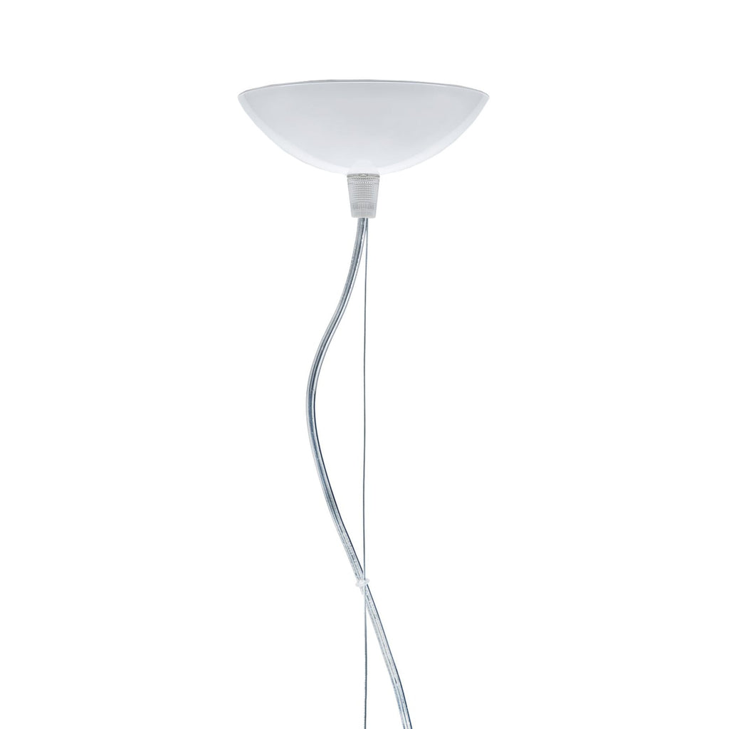 Nærbilde av lampeskjermen på LED pendellampe FL/Y dimbar hvit akryl Ø52 cm E27 - Kartell