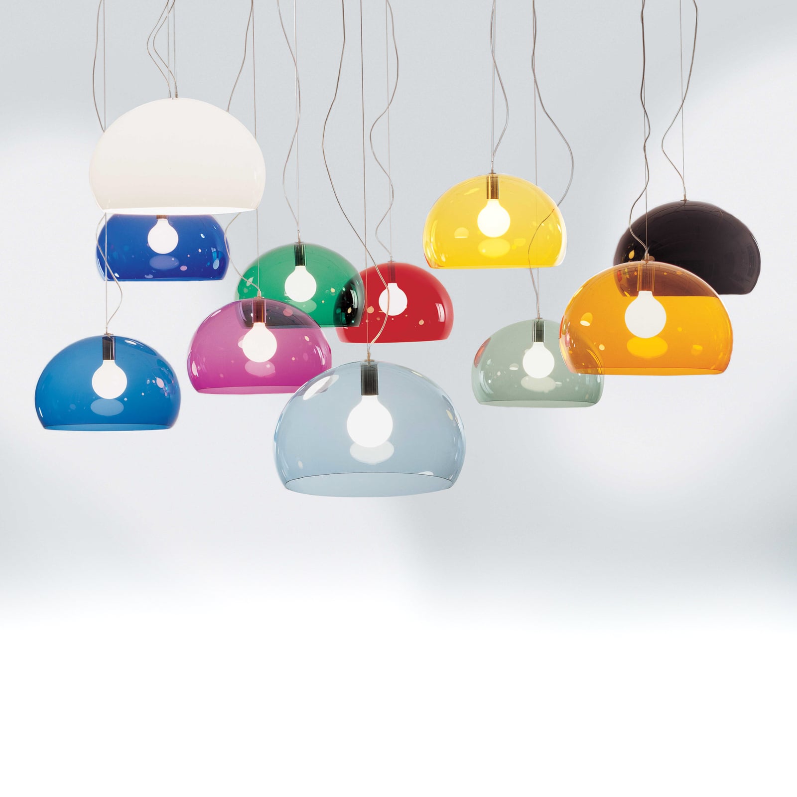 Kartell logo på LED pendellampe FL/Y dimbar hvit akryl Ø52 cm E27 - Kartell