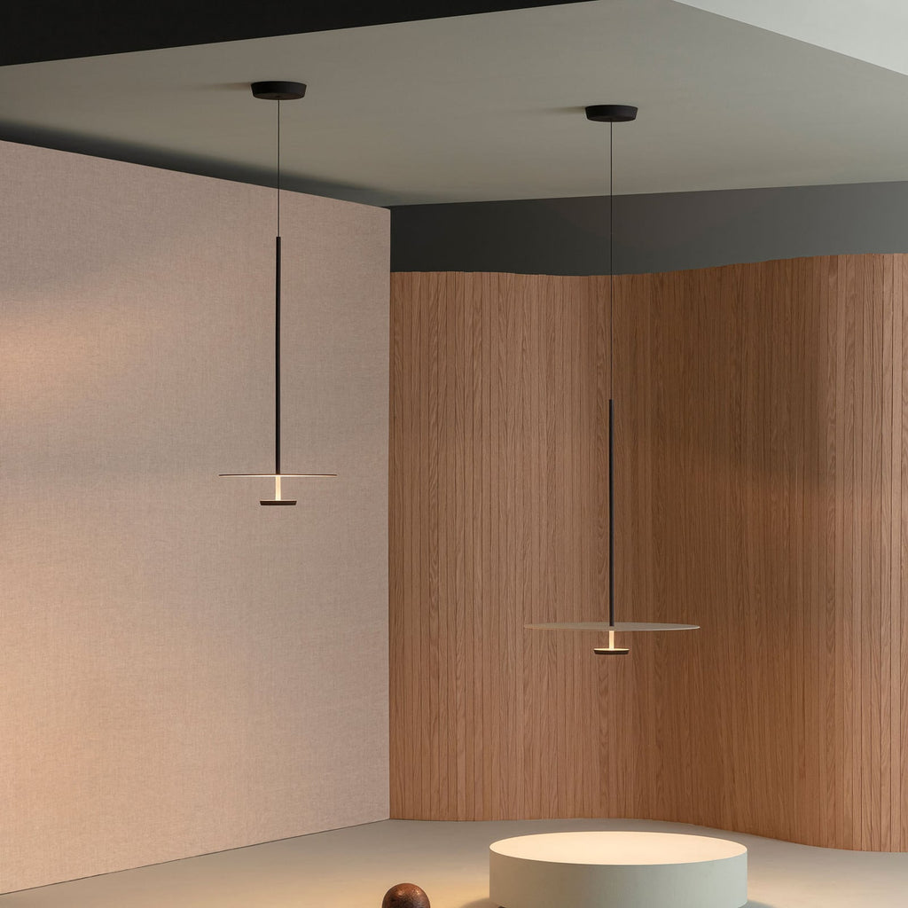 LED pendellampe Flat dimbar grå Ø55 cm 13,5W fra Vibia detalj av materiale