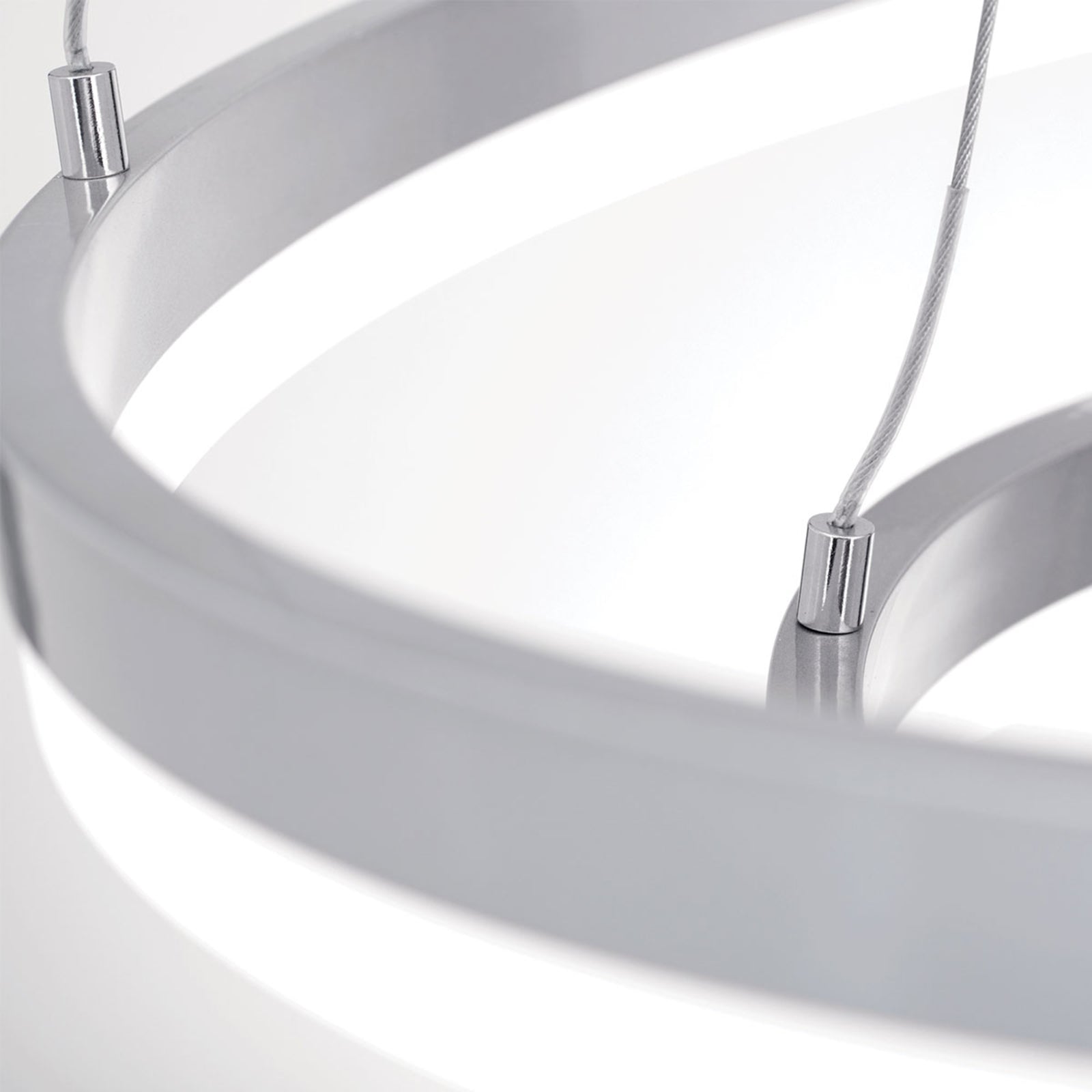 Montert LED pendellampe Float dobbel ring aluminium Ø60 cm dimbar i rom