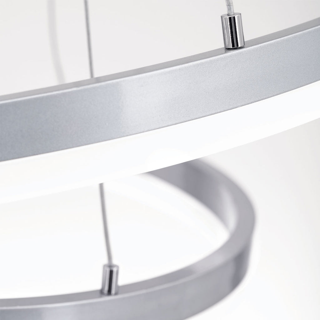 Nærbilde av LED pendellampe Float dobbel ring aluminium Ø60 cm dimbar ring