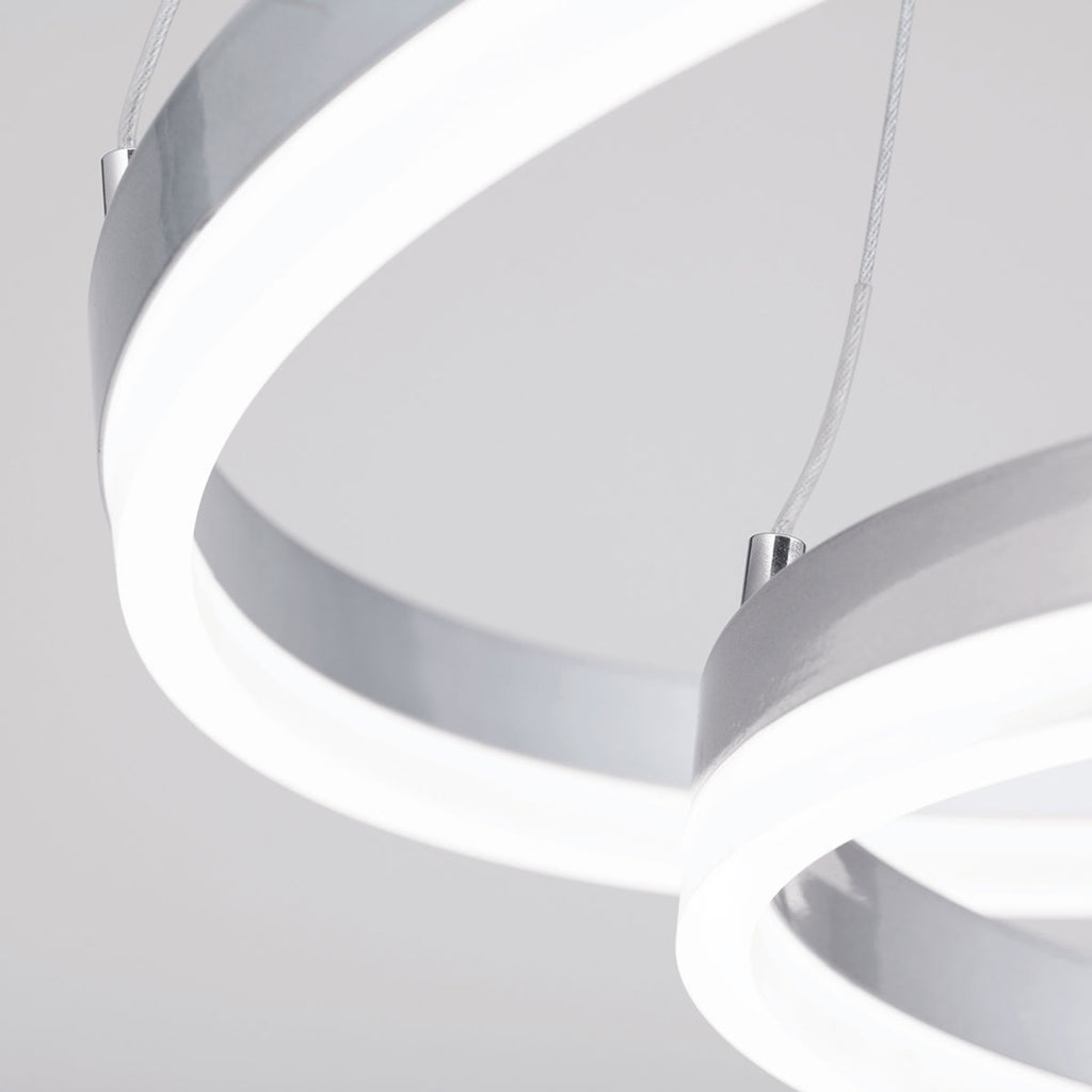 LED pendellampe Float dobbel ring aluminium Ø60 cm dimbar lysdetalj