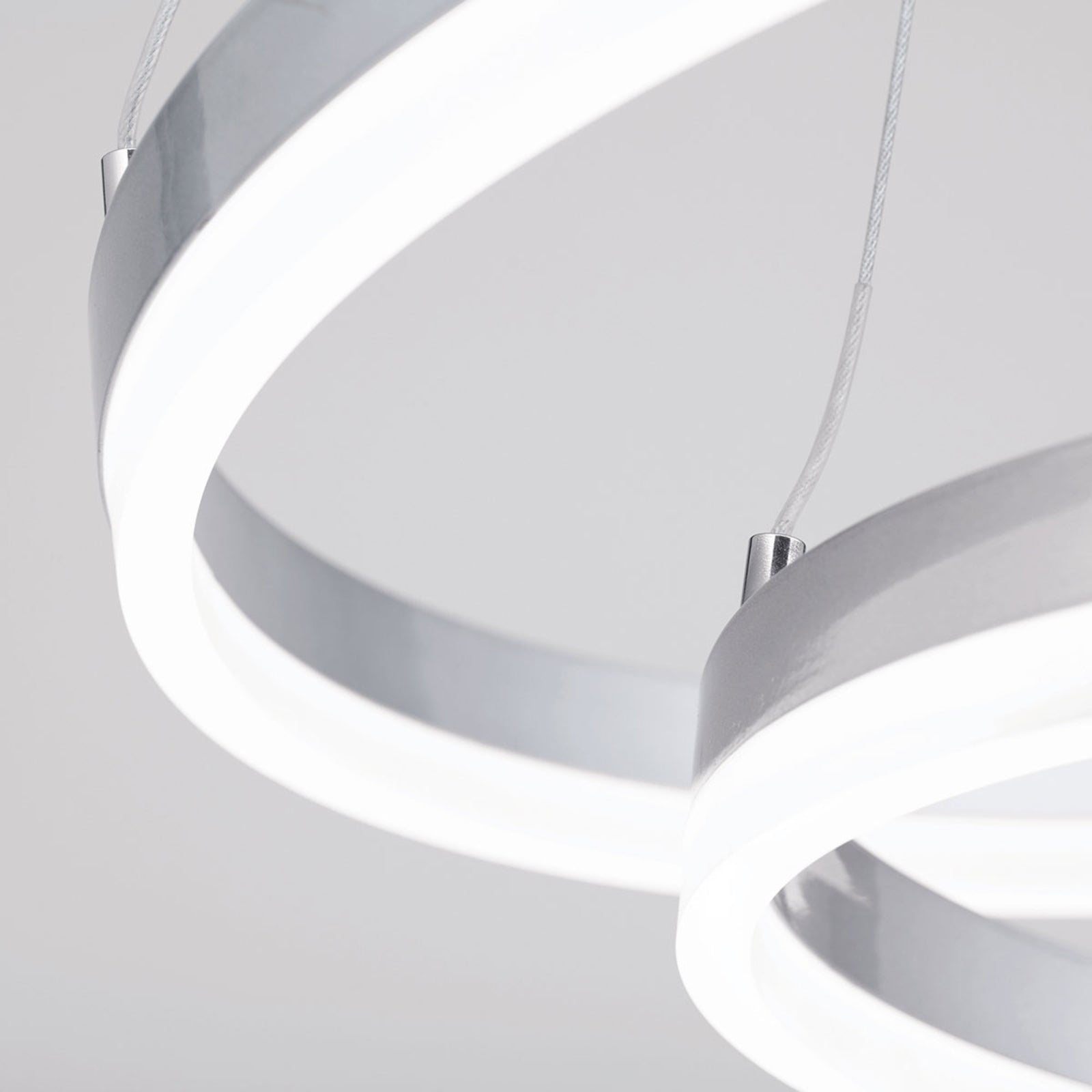 LED pendellampe Float dobbel ring aluminium Ø60 cm dimbar lysdetalj